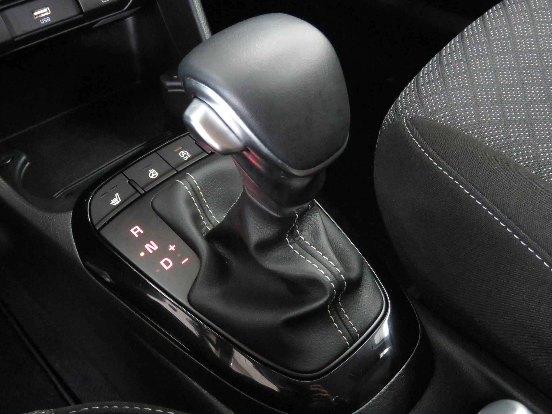 KIA Picanto 1.0 CVVT First Edition Automat-image-15