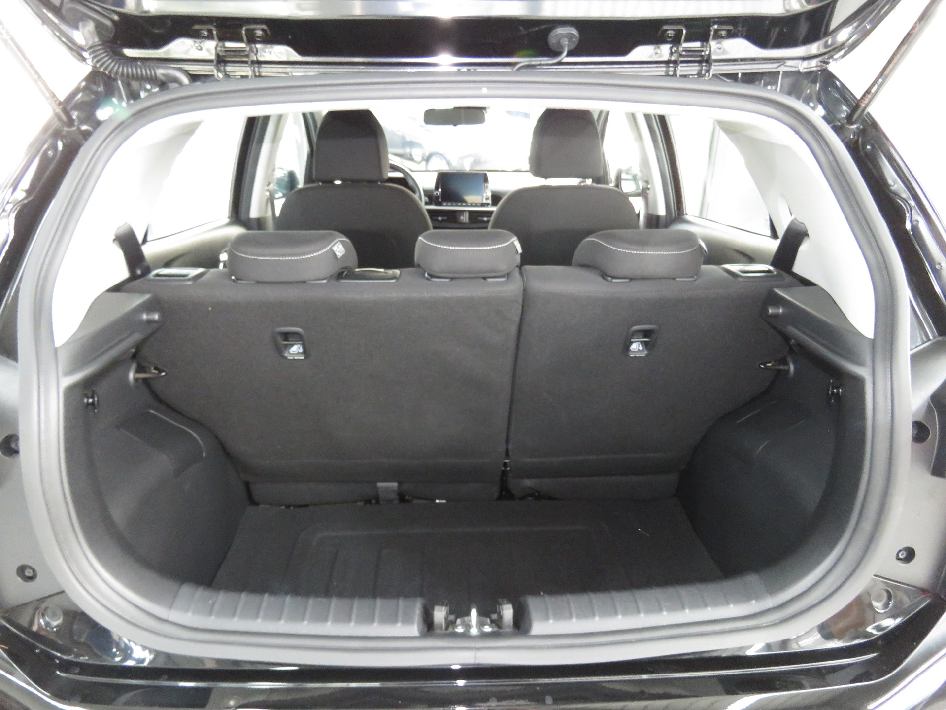 KIA Picanto 1.0 CVVT First Edition Automat-image-9