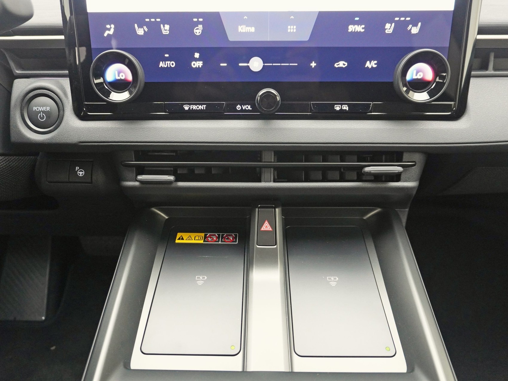 TOYOTA bZ4X Touring Premium AWD ** 360° Kamera **-image-17