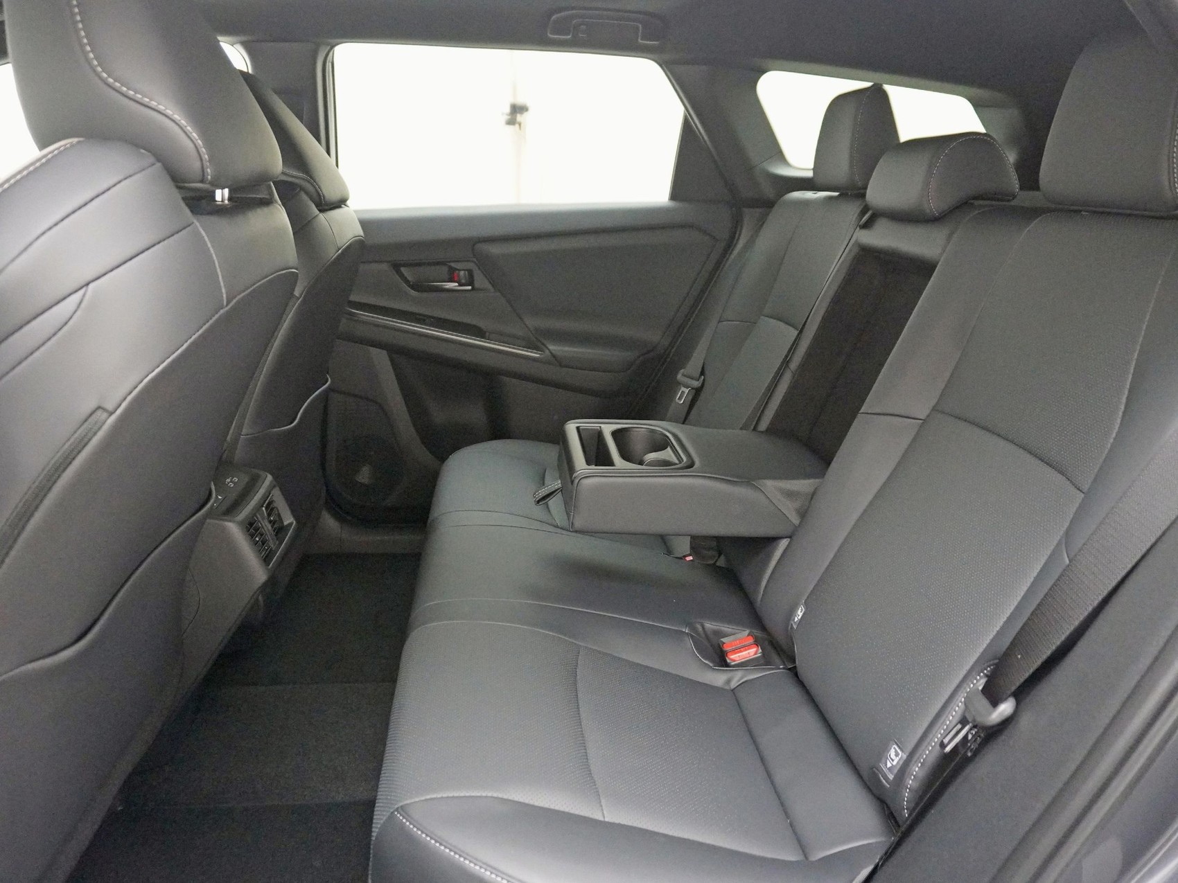 TOYOTA bZ4X Touring Premium AWD ** 360° Kamera **-image-21