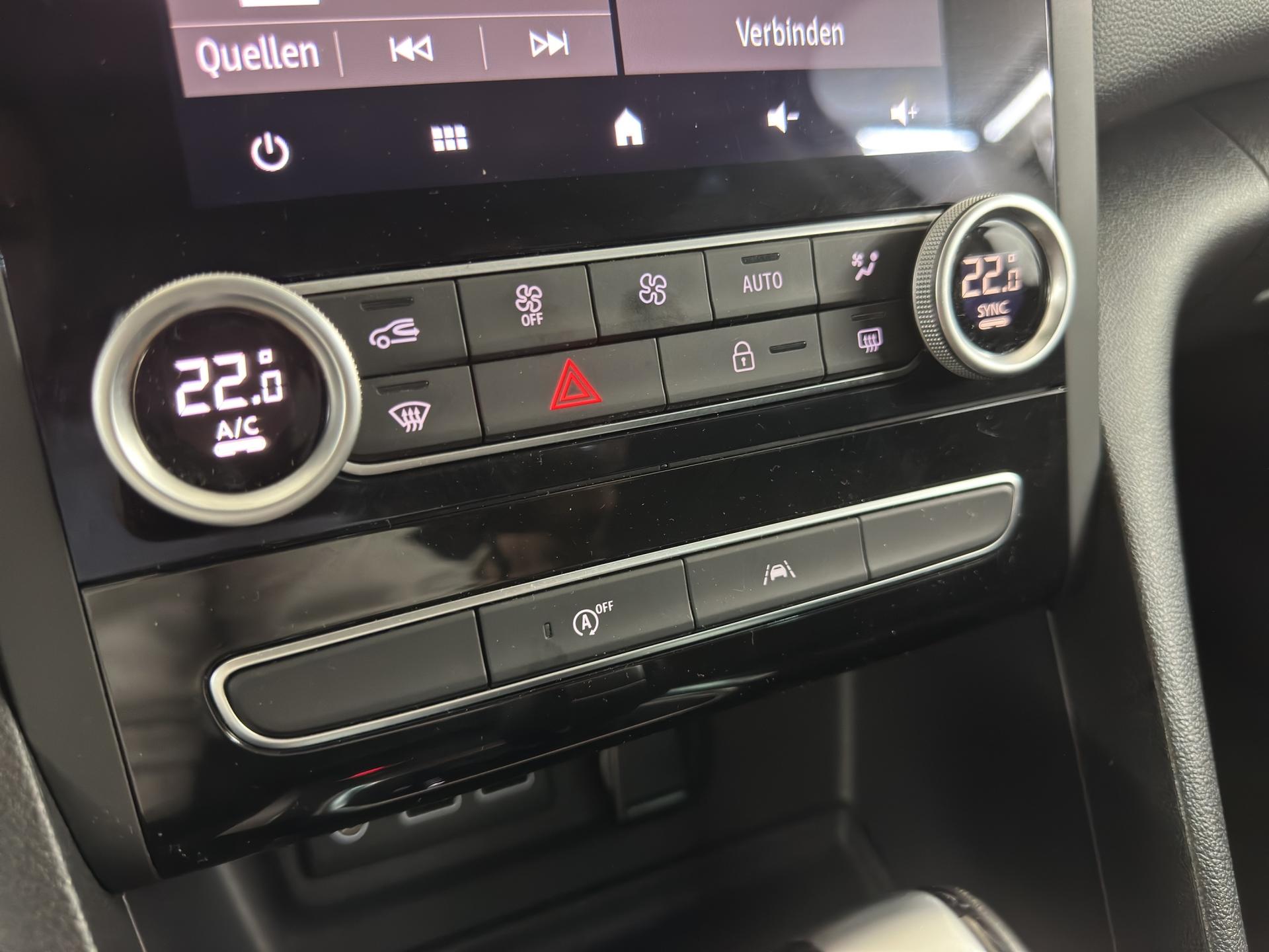 RENAULT Mégane Berline 1.3 16V Turbo Intens EDC-image-20
