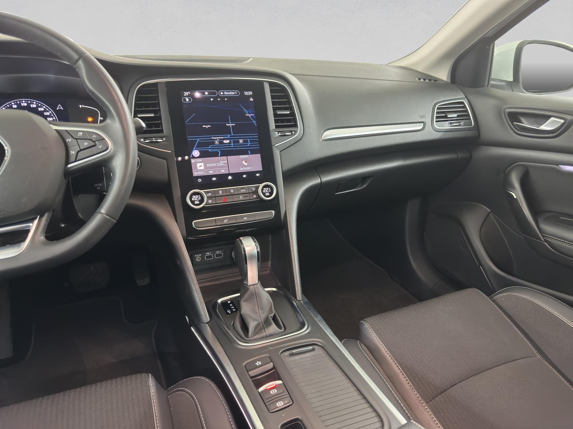 RENAULT Mégane Berline 1.3 16V Turbo Intens EDC-image-11