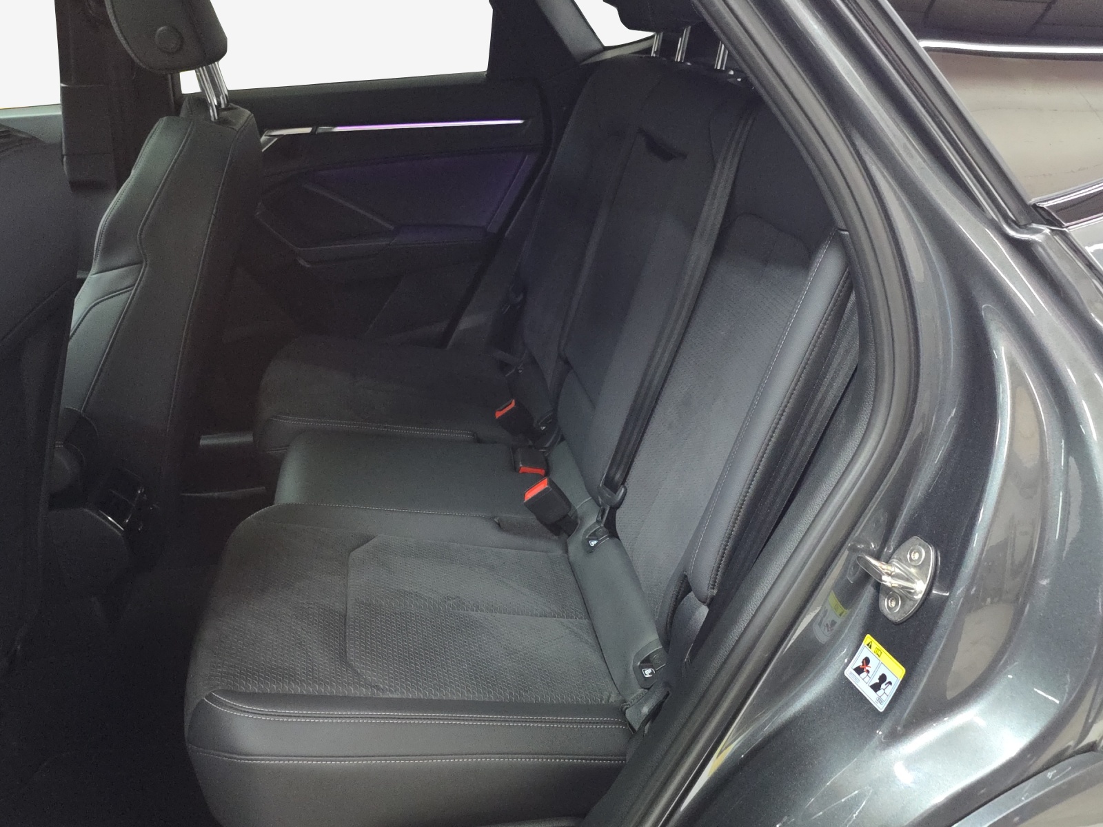 AUDI Q3 Sportback 35 TFSI S line Attraction S-tronic-image-11