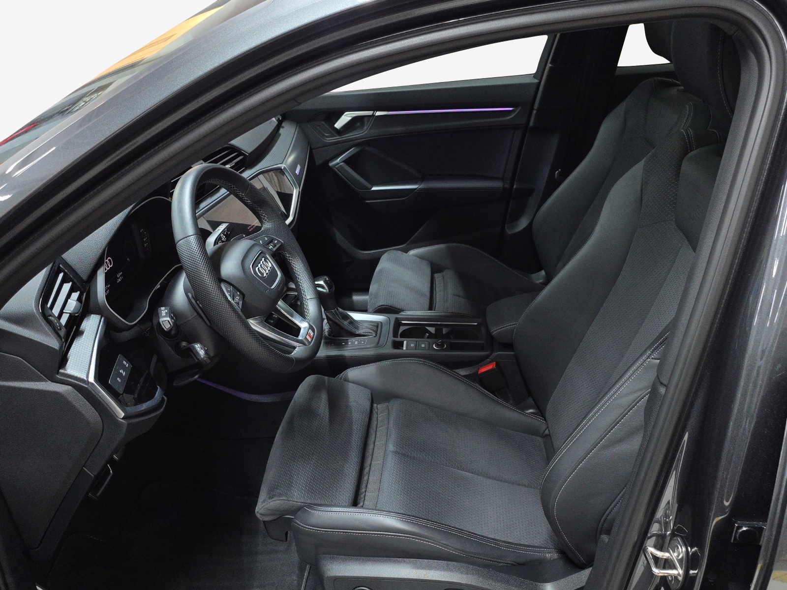 AUDI Q3 Sportback 35 TFSI S line Attraction S-tronic-image-7