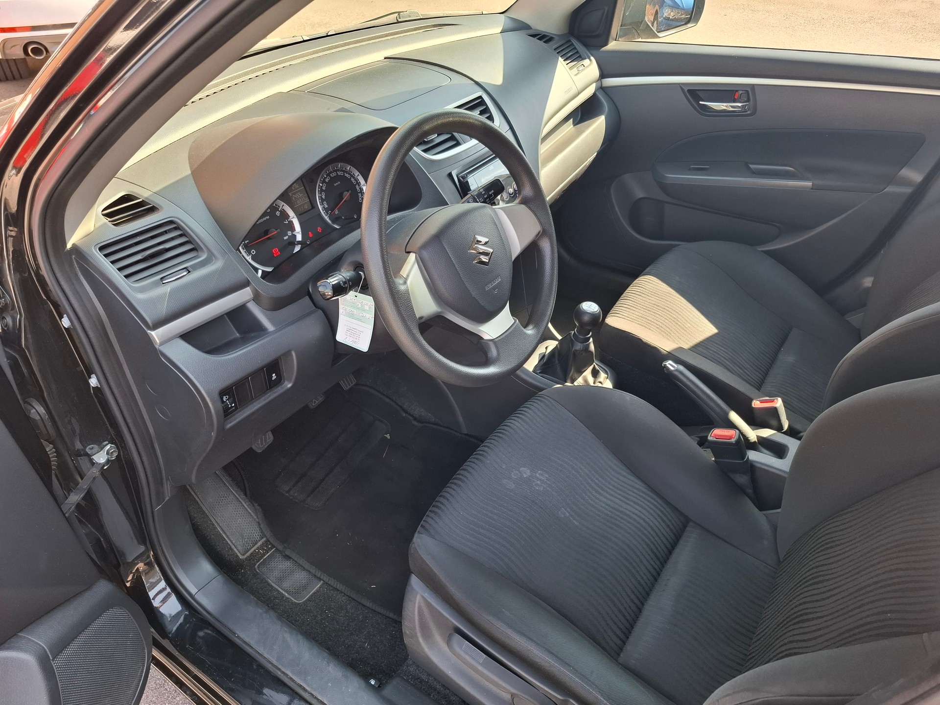 SUZUKI Swift 1.2i 16V GL-image-6