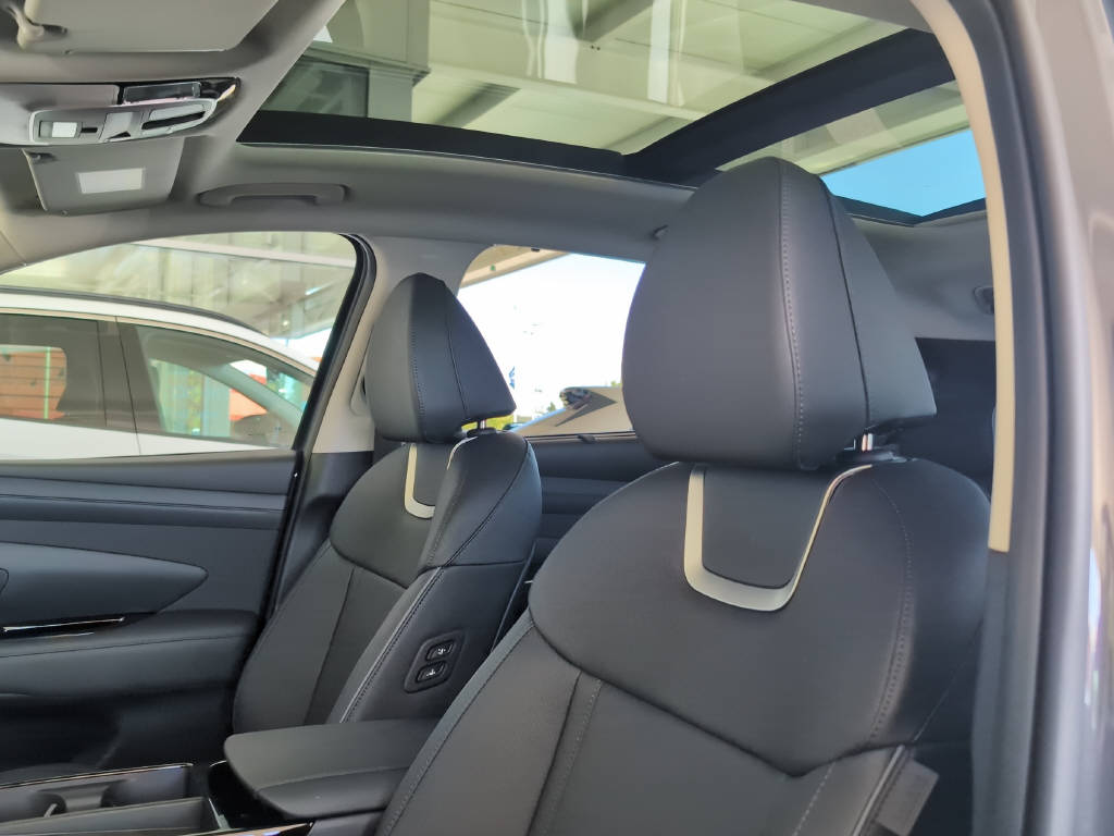 HYUNDAI TUCSON 1.6 T-GDi Hybrid Vertex Swiss Edition 4WD-image-16