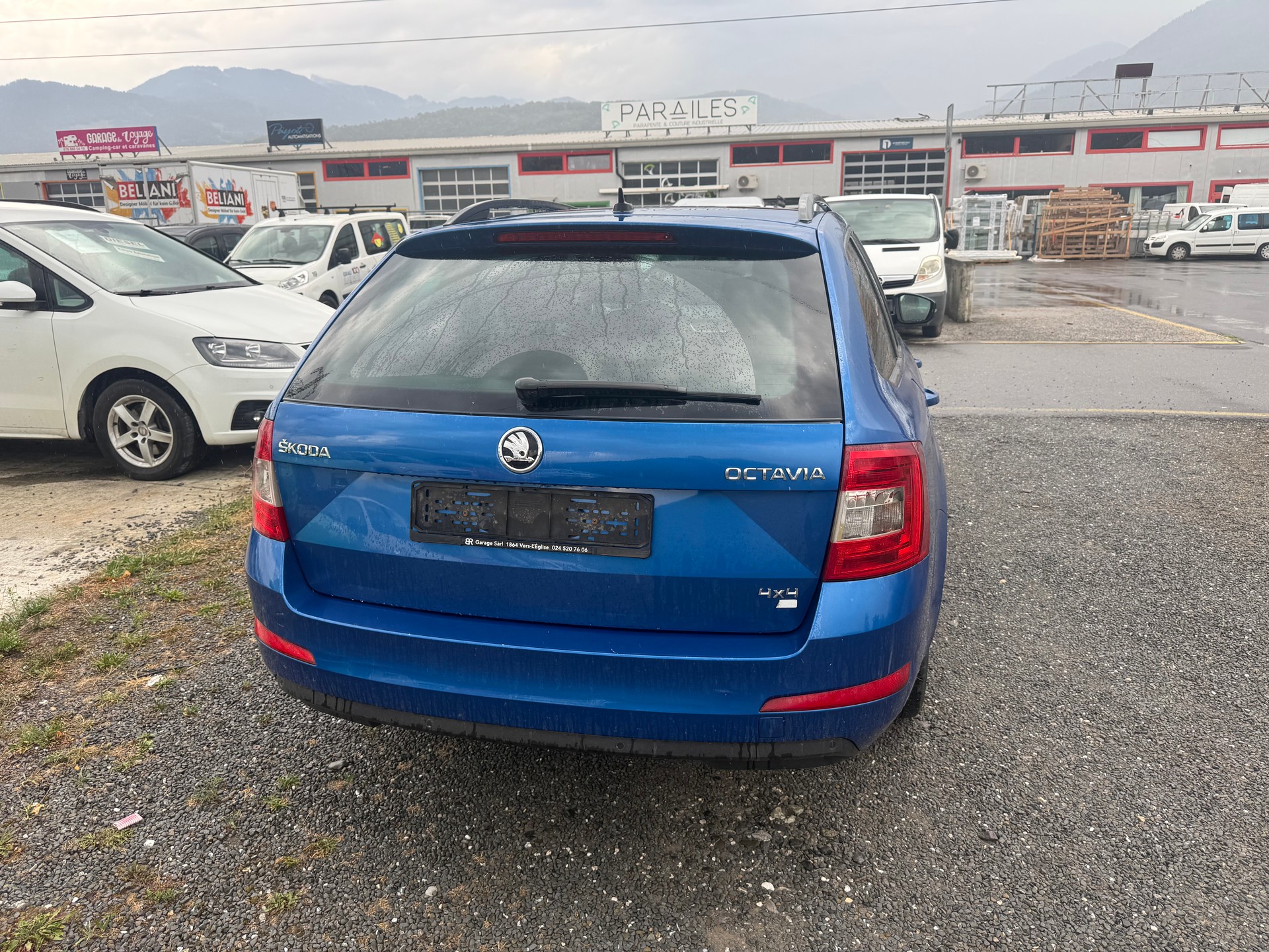 SKODA Octavia Combi 1.6 TDI Swiss Joy 4x4-image-4