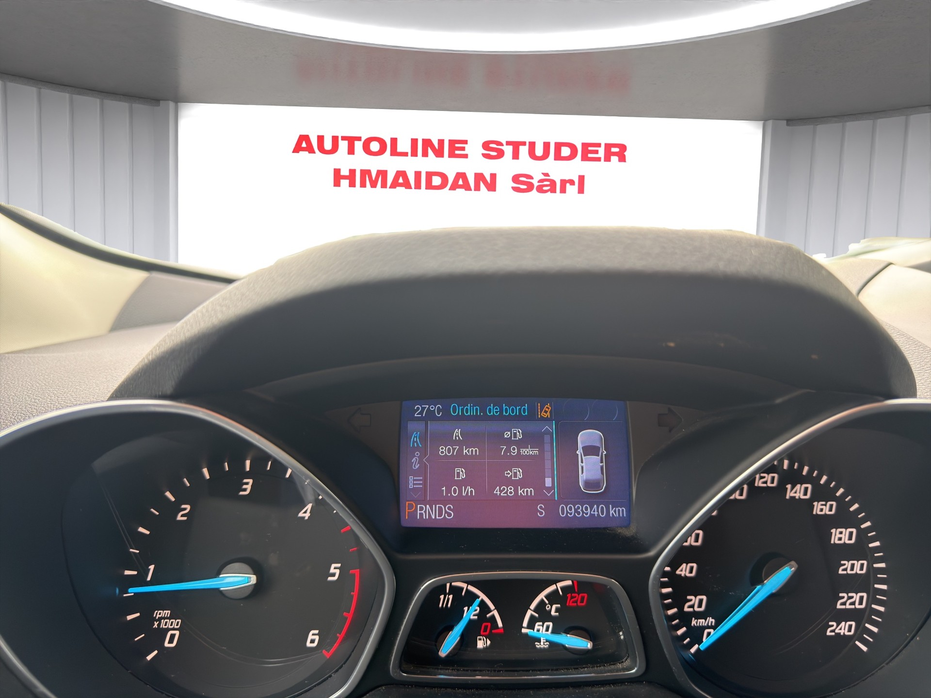 FORD Kuga 2.0 TDCi Titanium 4WD PowerShift-image-9