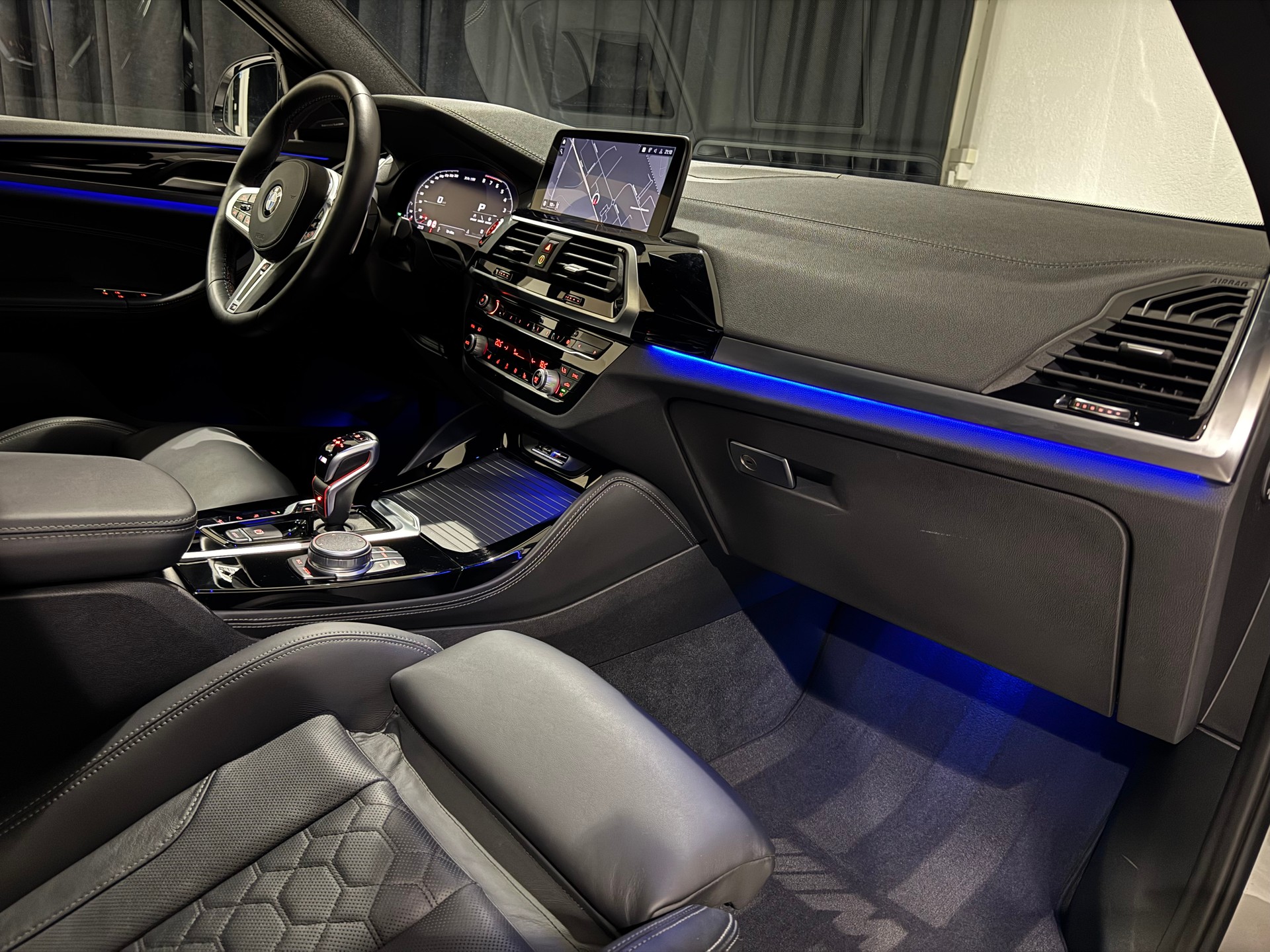 BMW X4M M Competition Steptronic | 1.Hand | CH |-image-16
