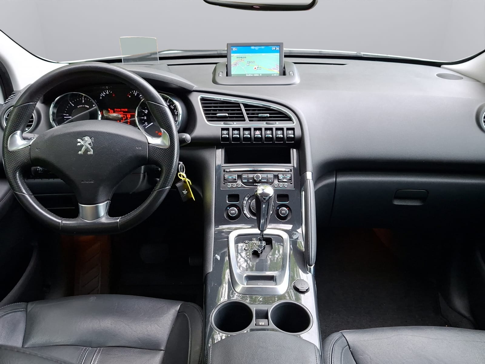 PEUGEOT 3008 2.0 HDI Style Tiptronic-image-12