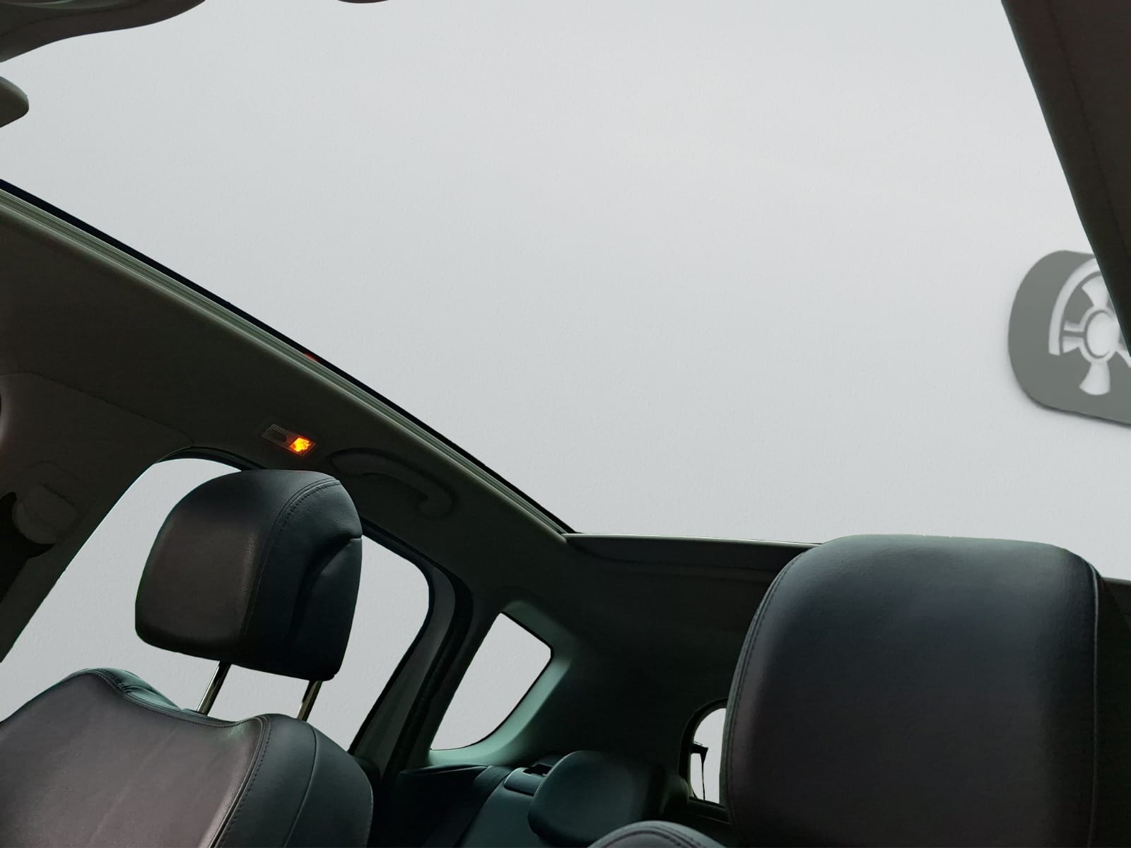 PEUGEOT 3008 2.0 HDI Style Tiptronic-image-16