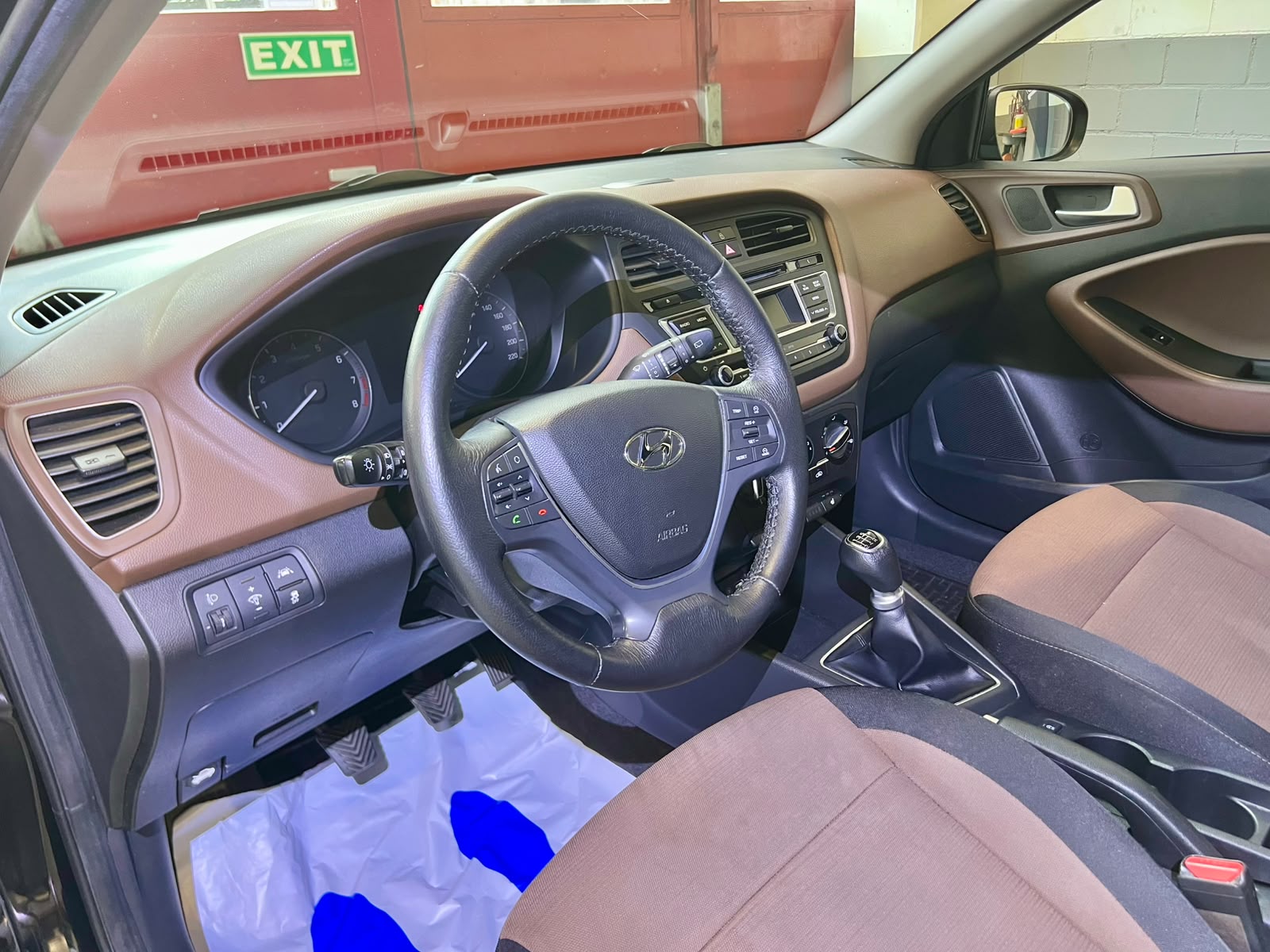 HYUNDAI i20 1.2 Vertex ✅-image-9