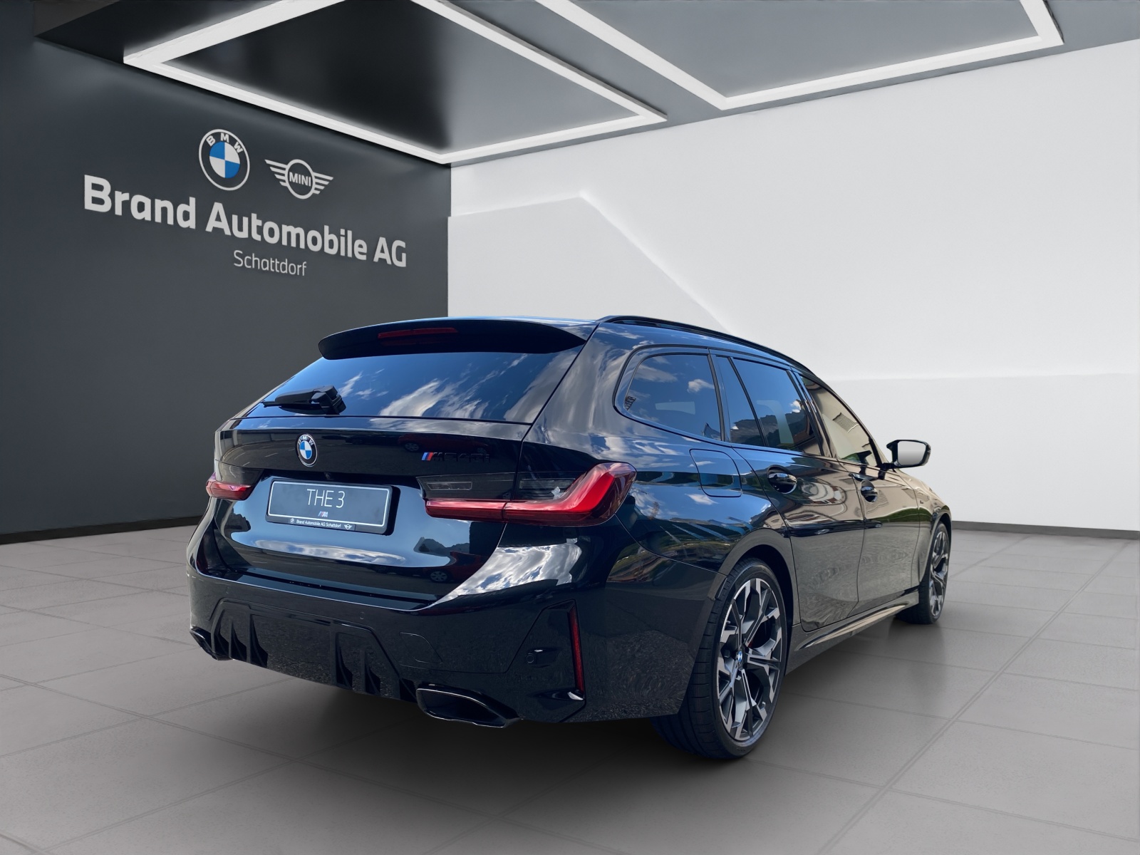 BMW M340i xDrive Touring-image-4
