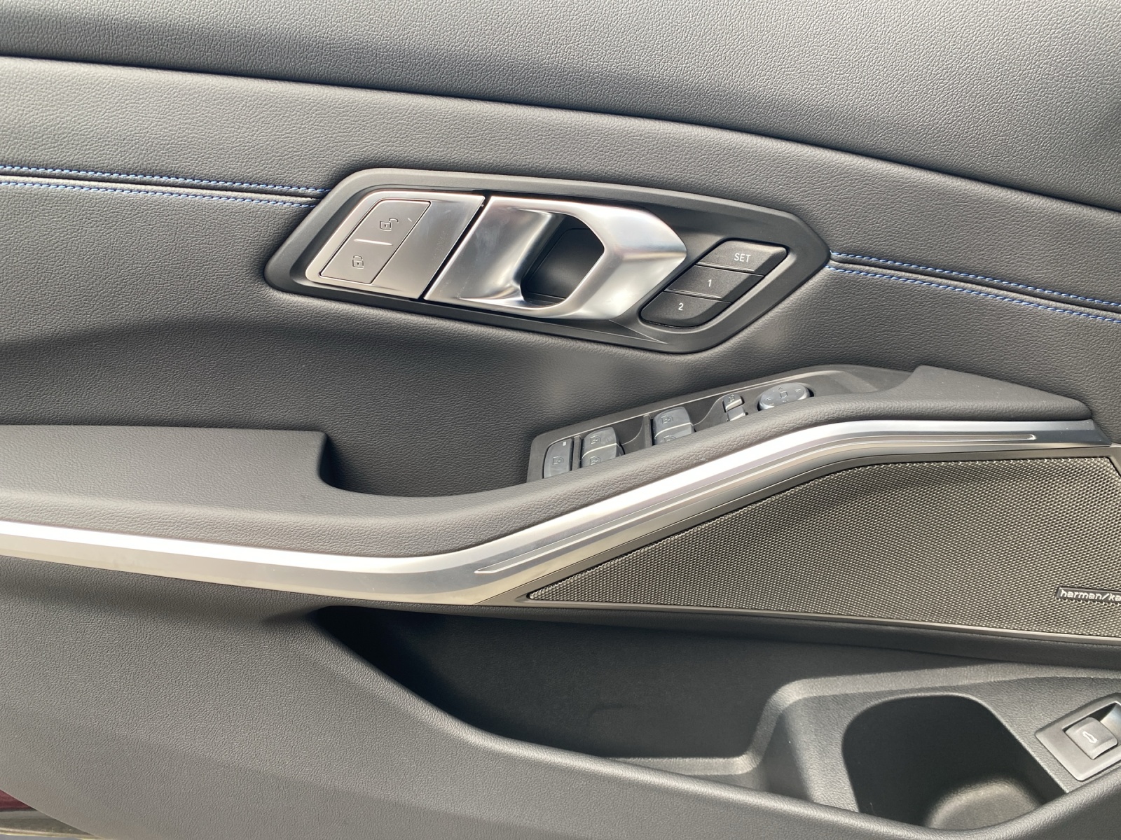 BMW M340i xDrive Touring-image-19