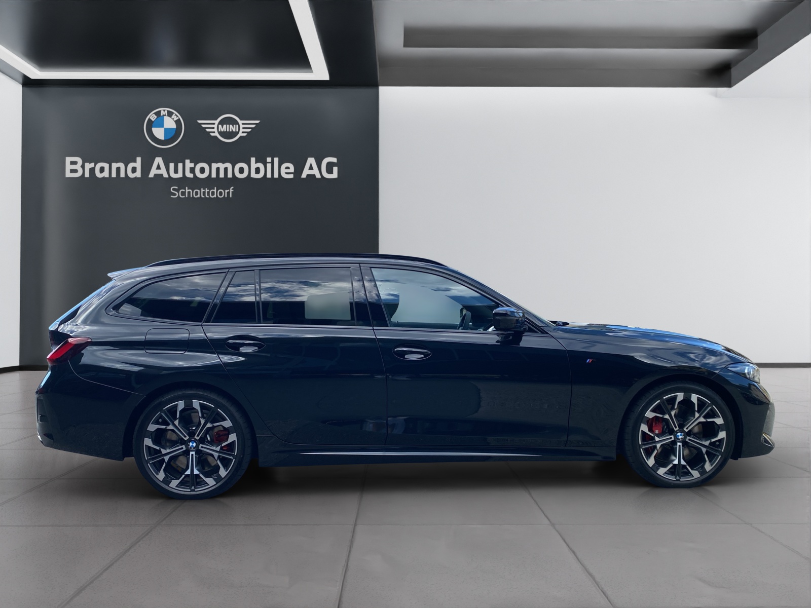 BMW M340i xDrive Touring-image-5