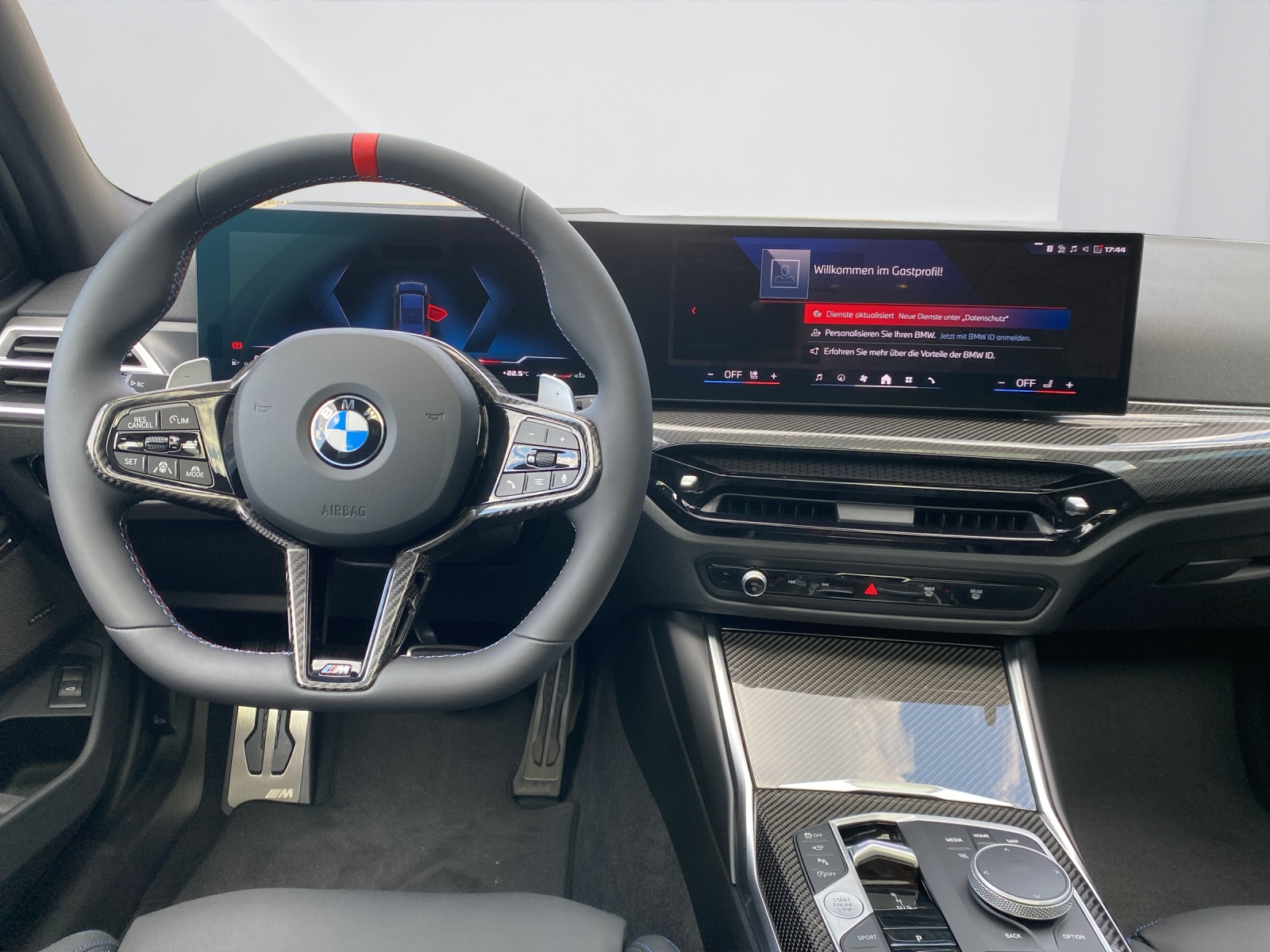 BMW M340i xDrive Touring-image-15