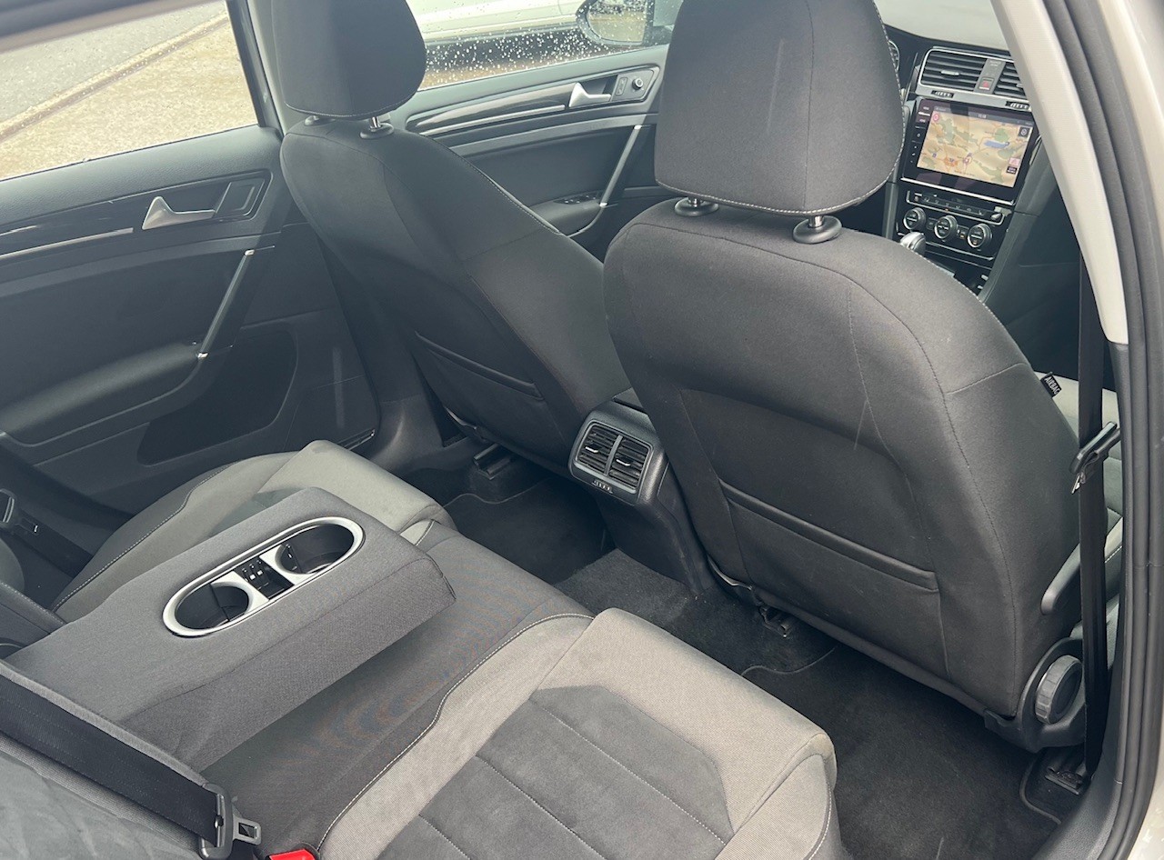VW Golf Variant 1.5 TSI EVO Highline DSG-image-8