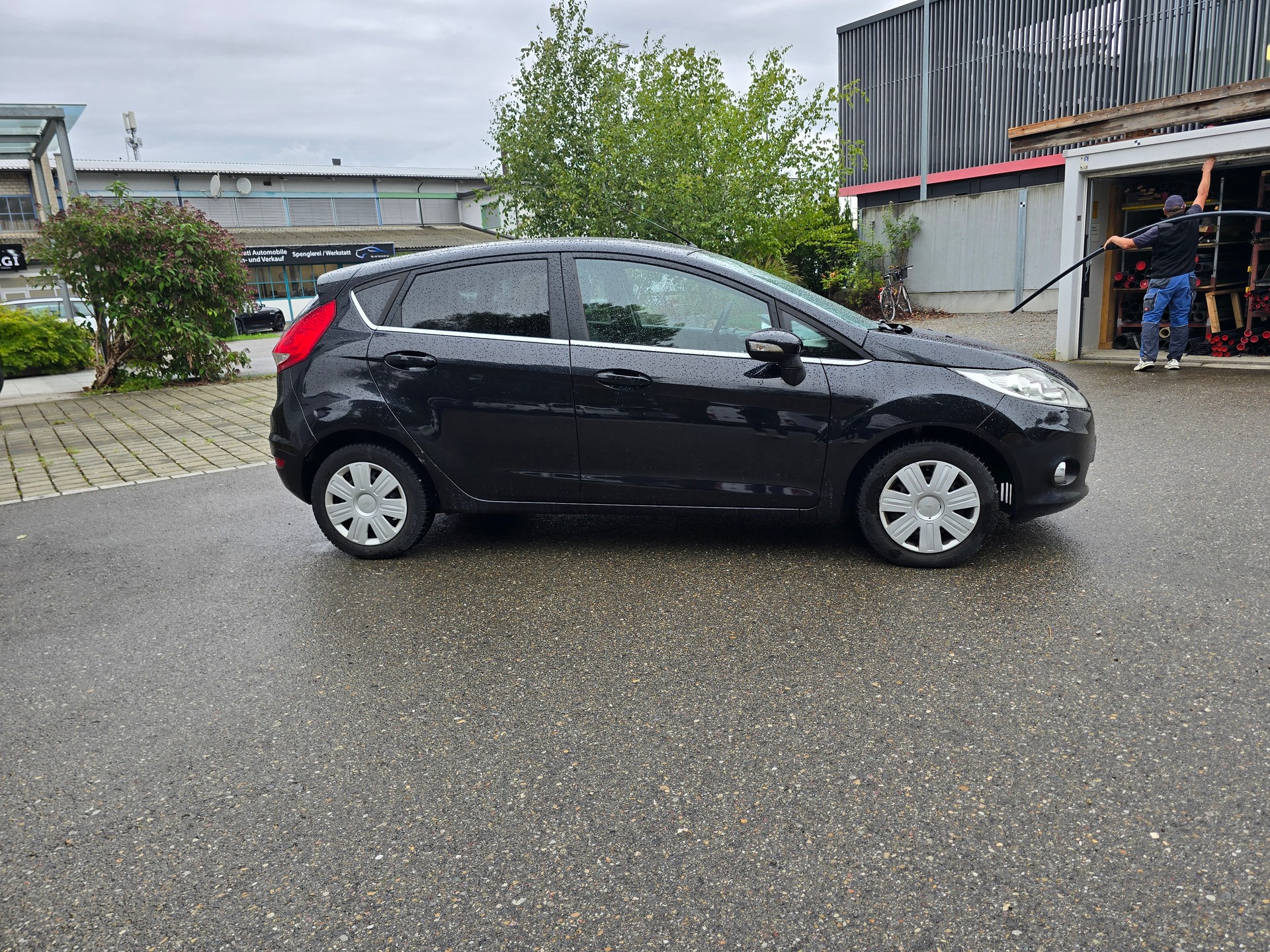 FORD Fiesta 1.4 16V Titanium-image-3