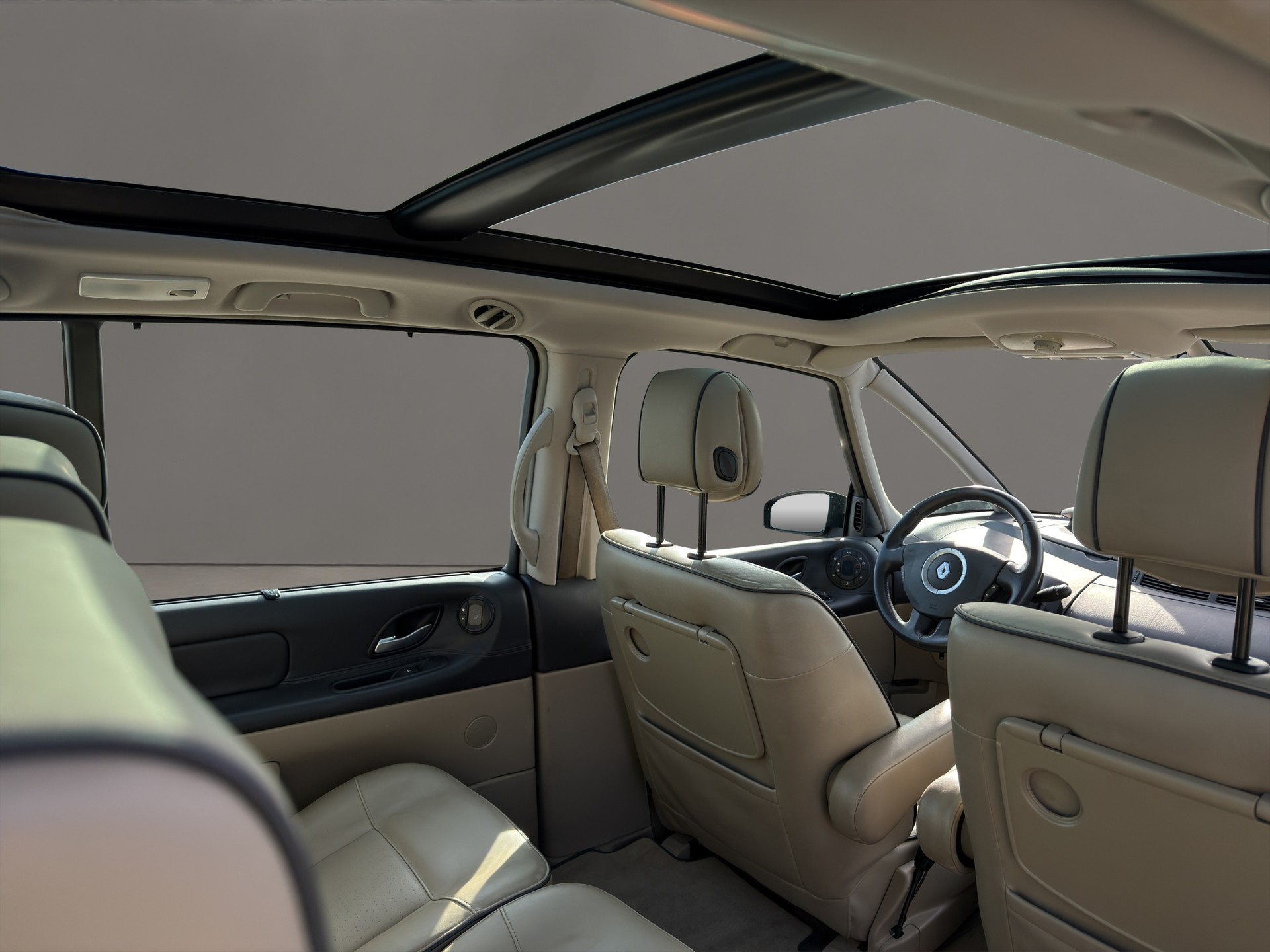 RENAULT Grand Espace 3.5 V6 Initiale Automatic 7 Plätze-image-12