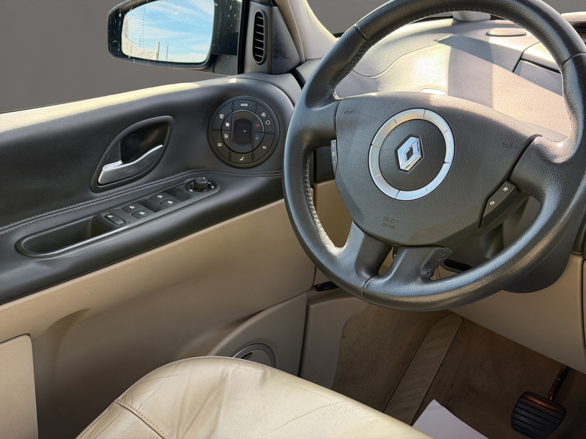 RENAULT Grand Espace 3.5 V6 Initiale Automatic 7 Plätze-image-11