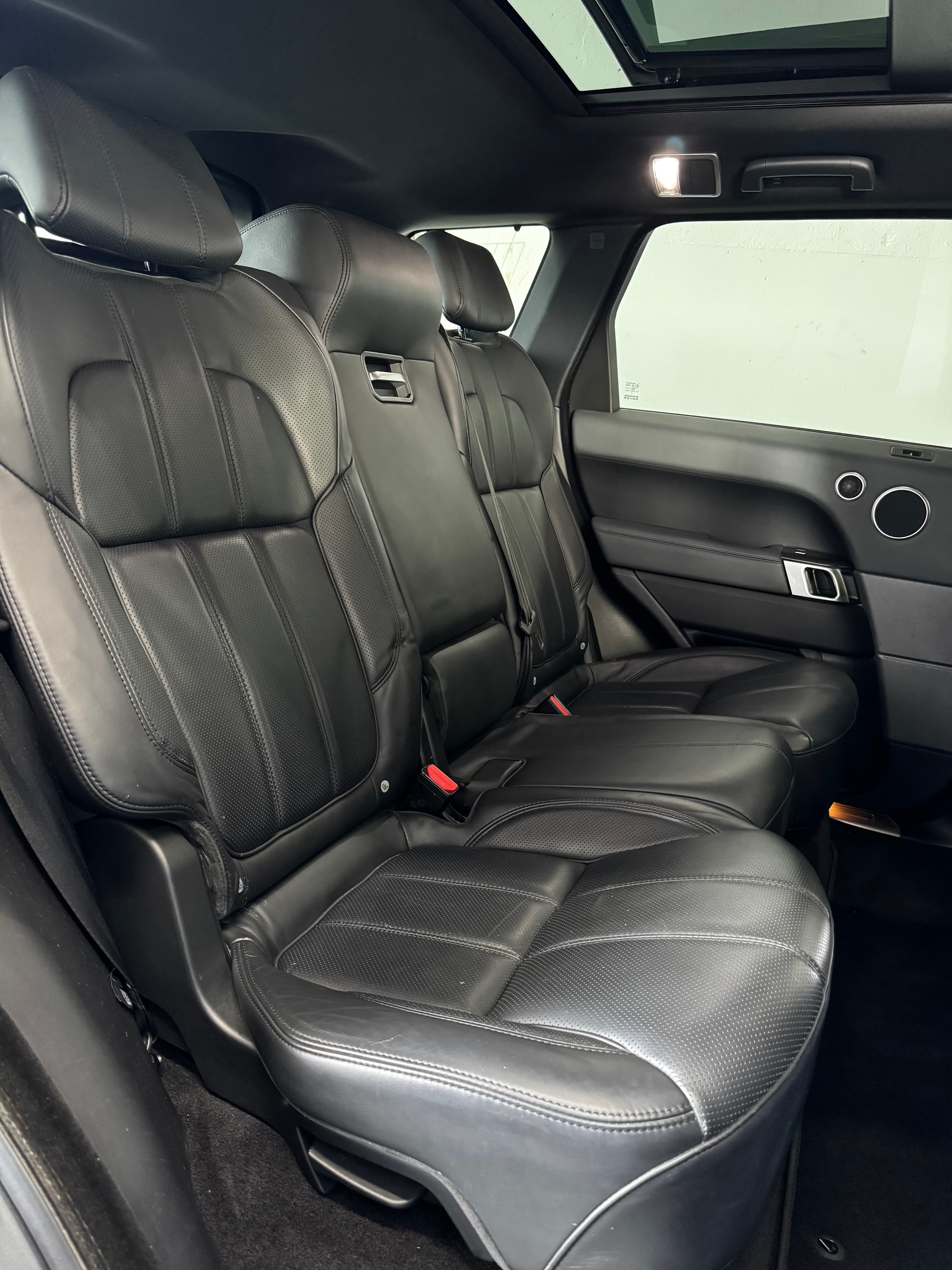 LAND ROVER Range Rover Sport 3.0 SDV6 HSE Dynamic Automatic-image-23