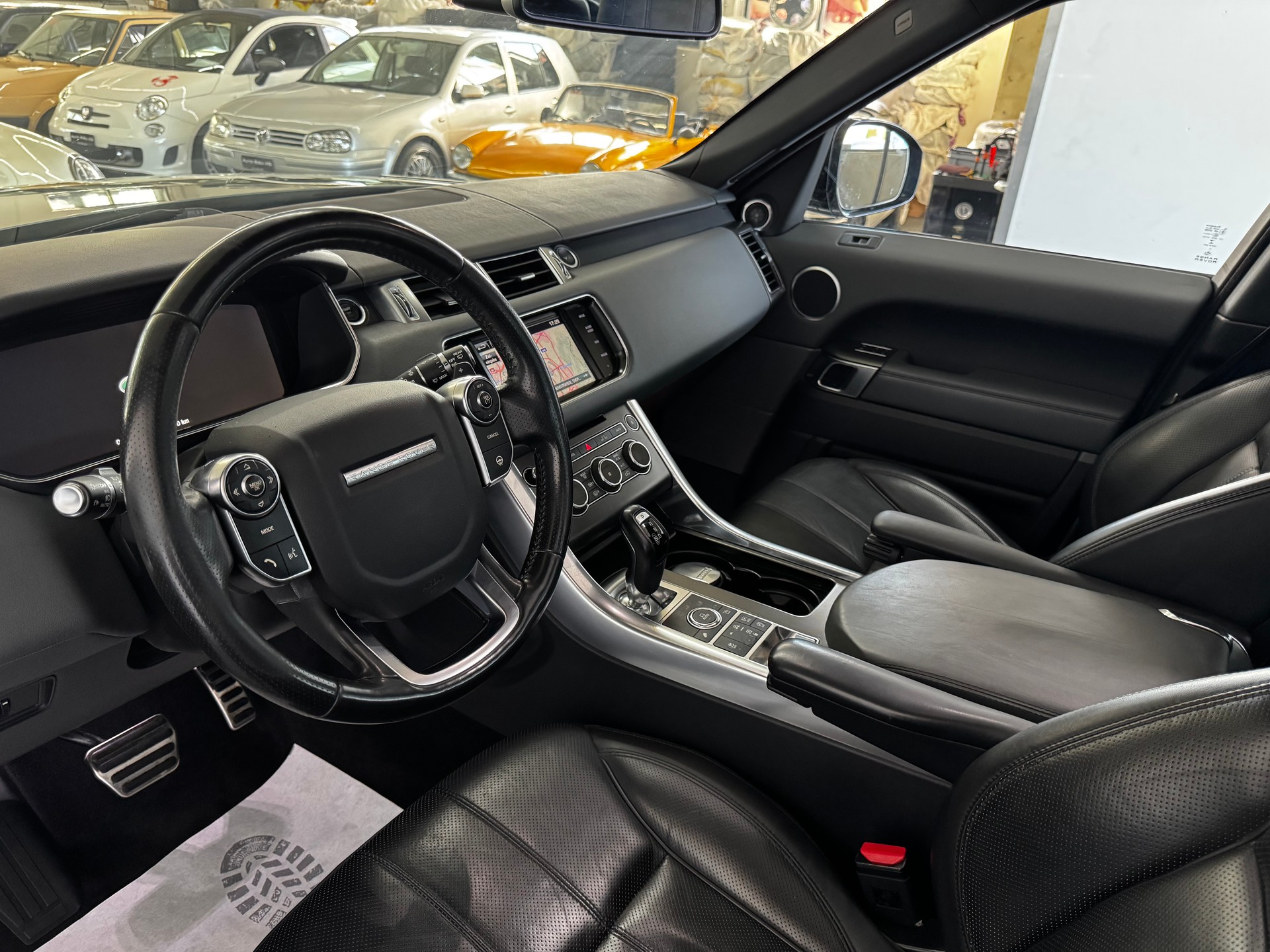 LAND ROVER Range Rover Sport 3.0 SDV6 HSE Dynamic Automatic-image-12