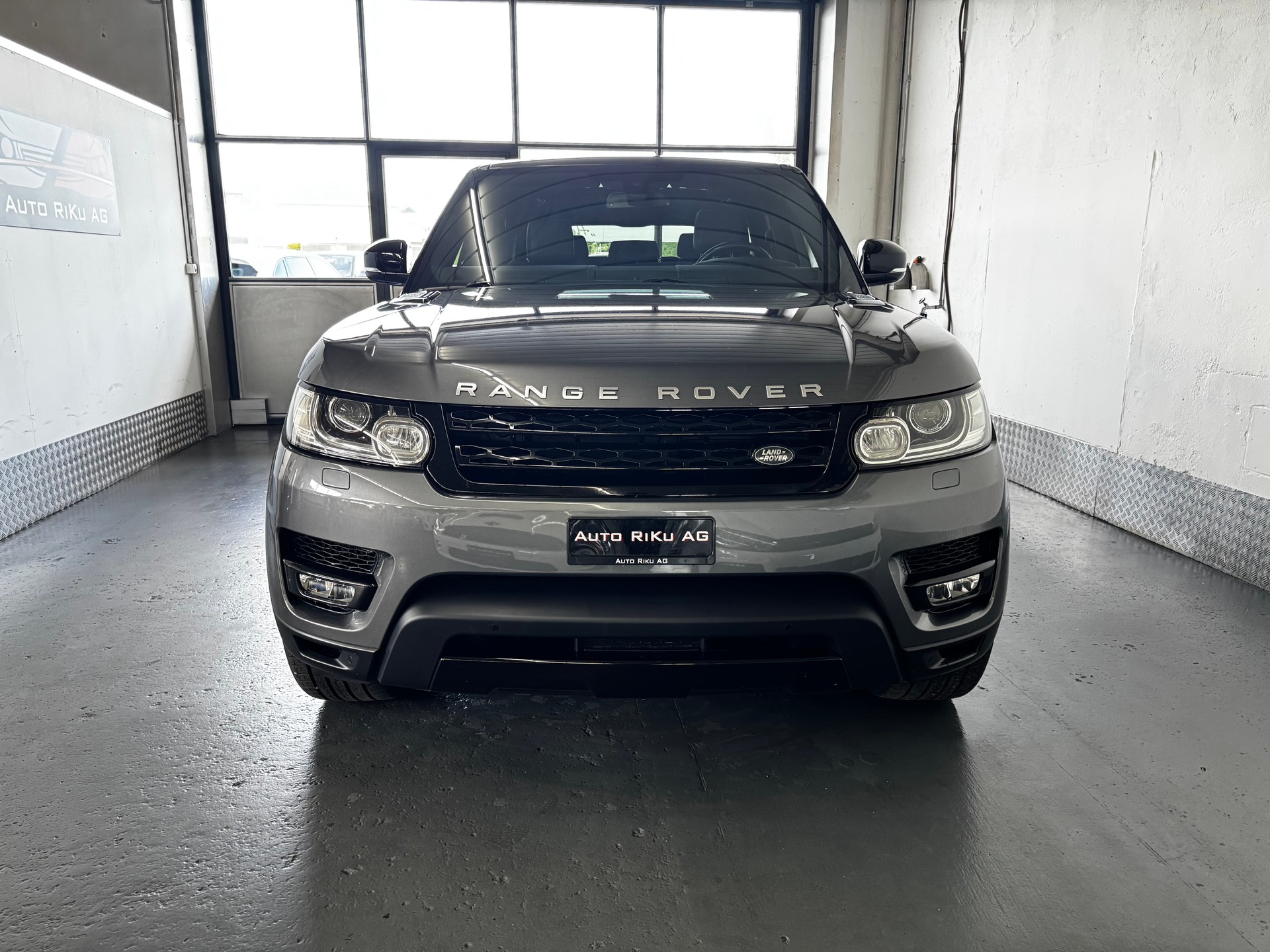 LAND ROVER Range Rover Sport 3.0 SDV6 HSE Dynamic Automatic-showroom-element-3