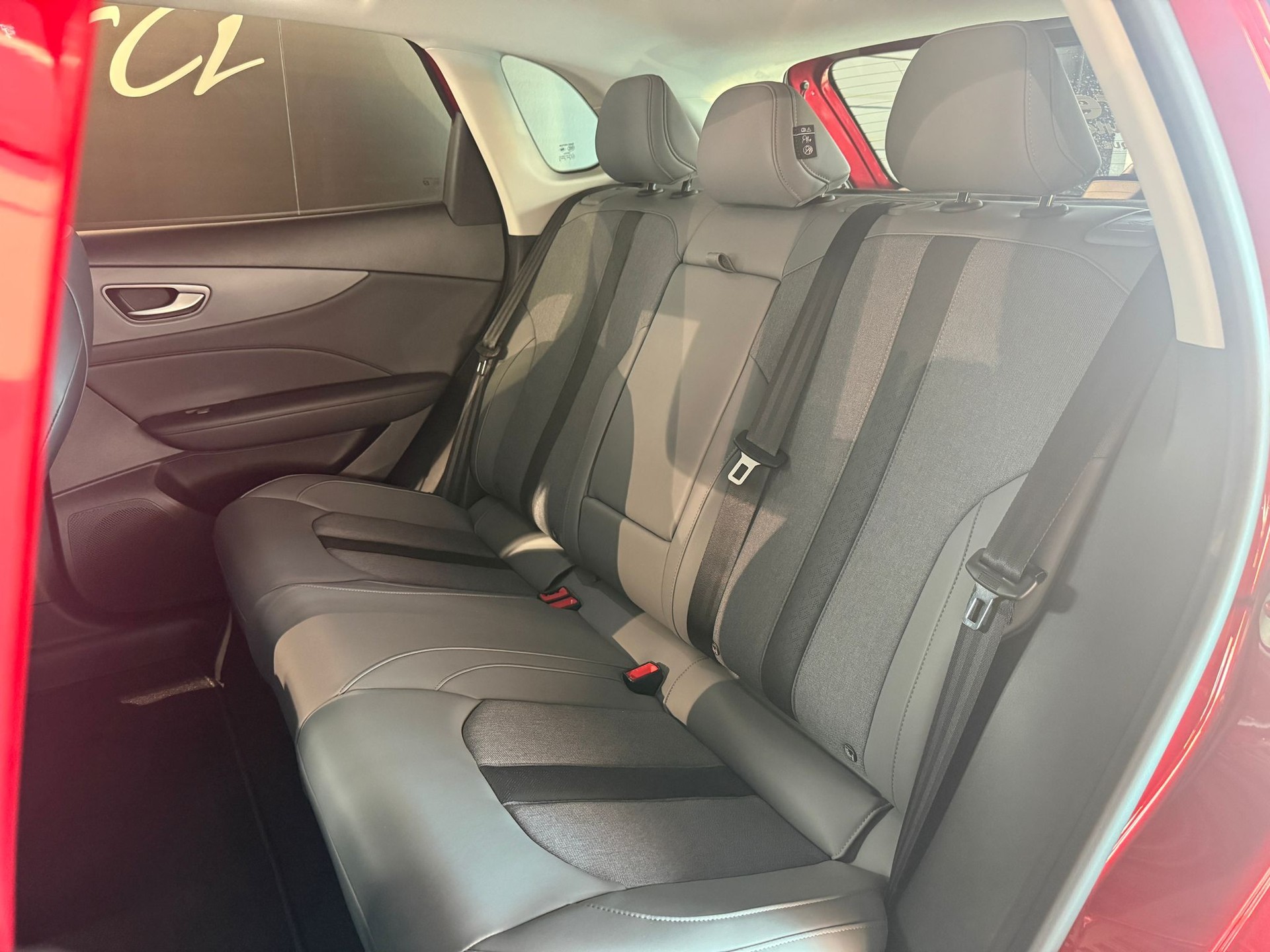 MG S5 EV 64kWh Luxury-image-8
