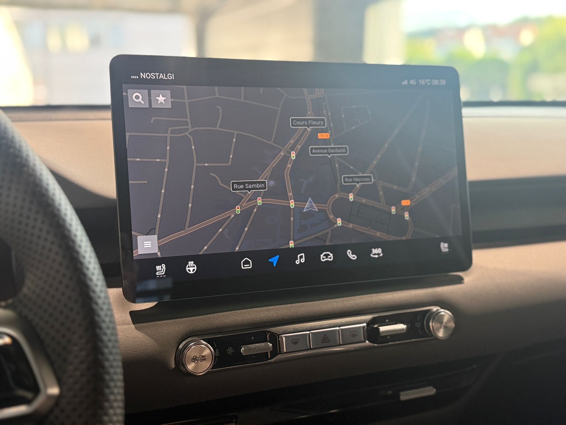 MG S5 EV 64kWh Luxury-image-19