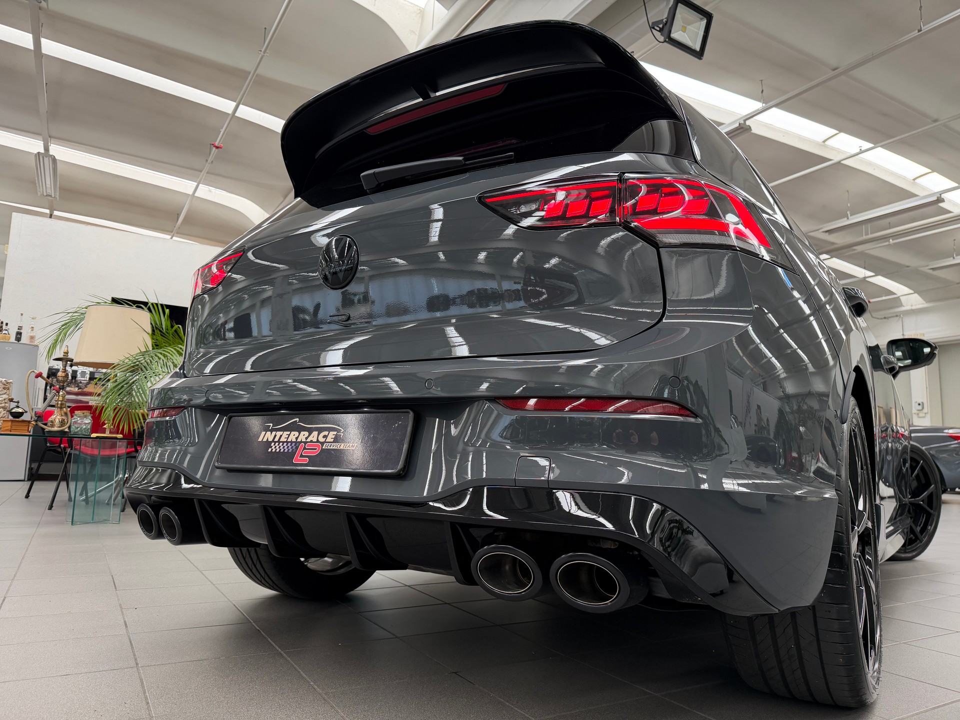 VW Golf 2.0 TSI R DSG 4 Motion-image-2