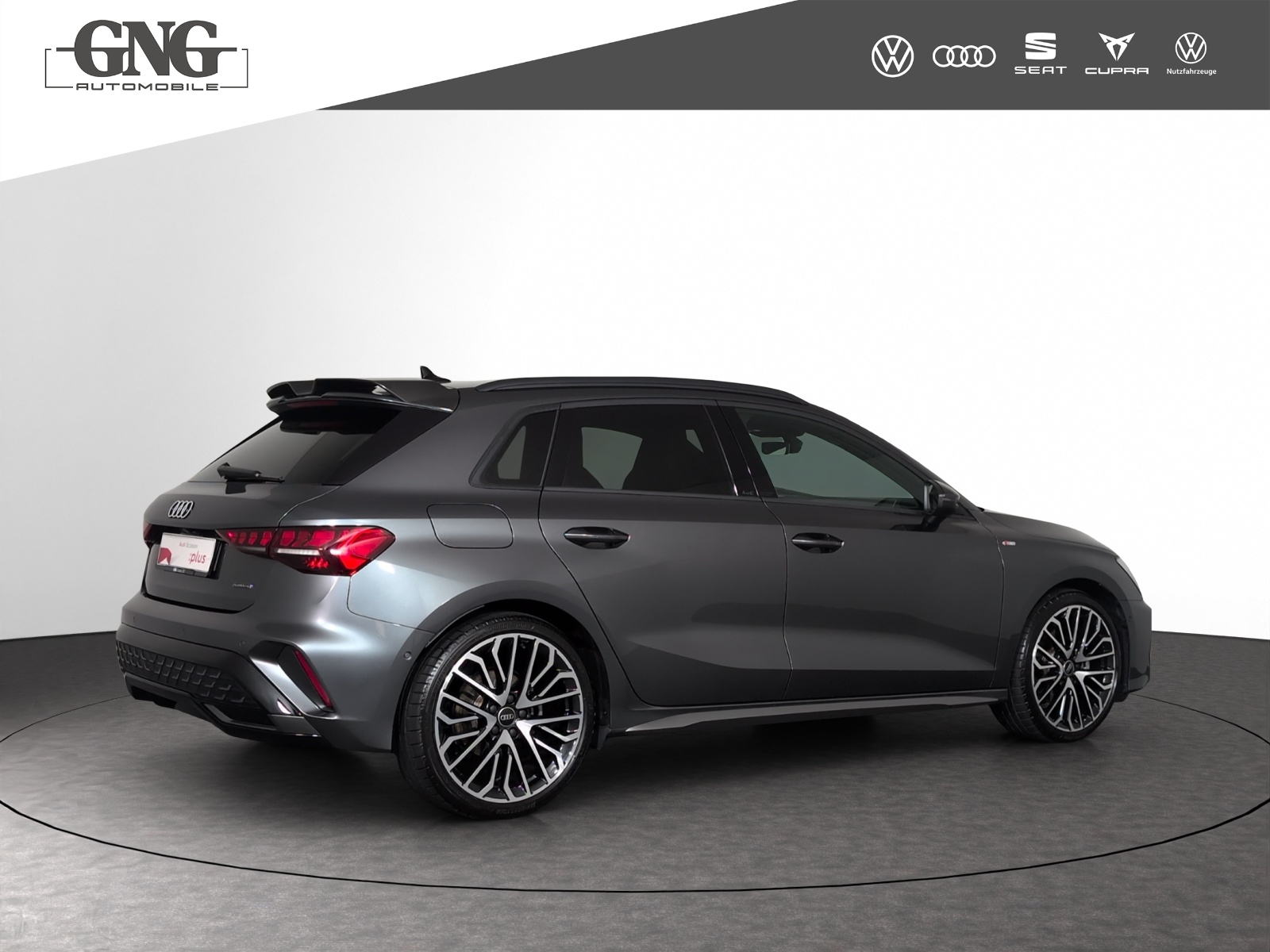 AUDI A3 Sportback TFSI 150 kW quattro S line S tronic-image-2