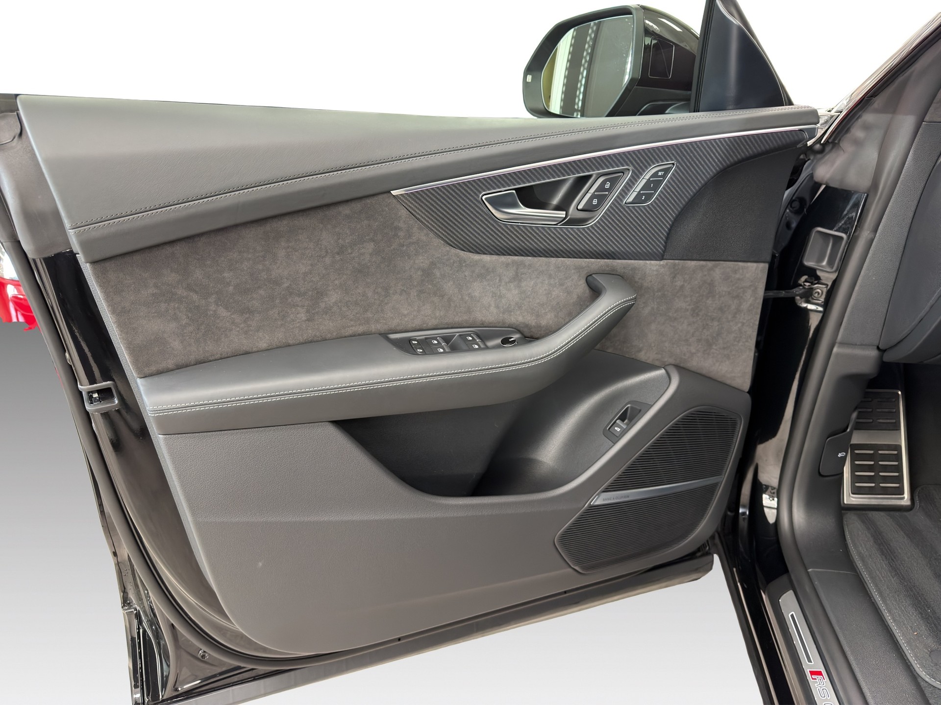 AUDI RSQ8 quattro tiptronic-image-19