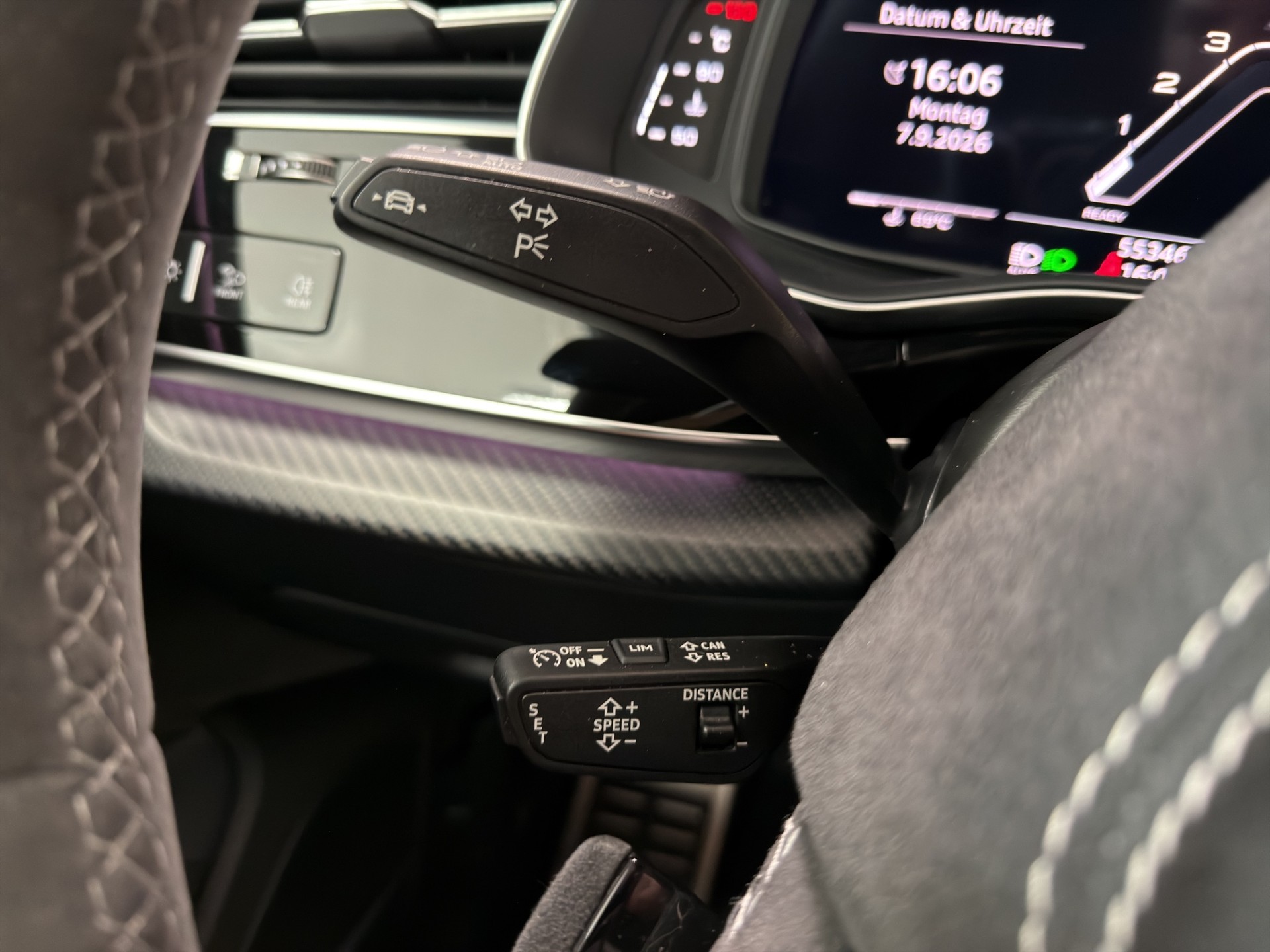 AUDI RSQ8 quattro tiptronic-image-27