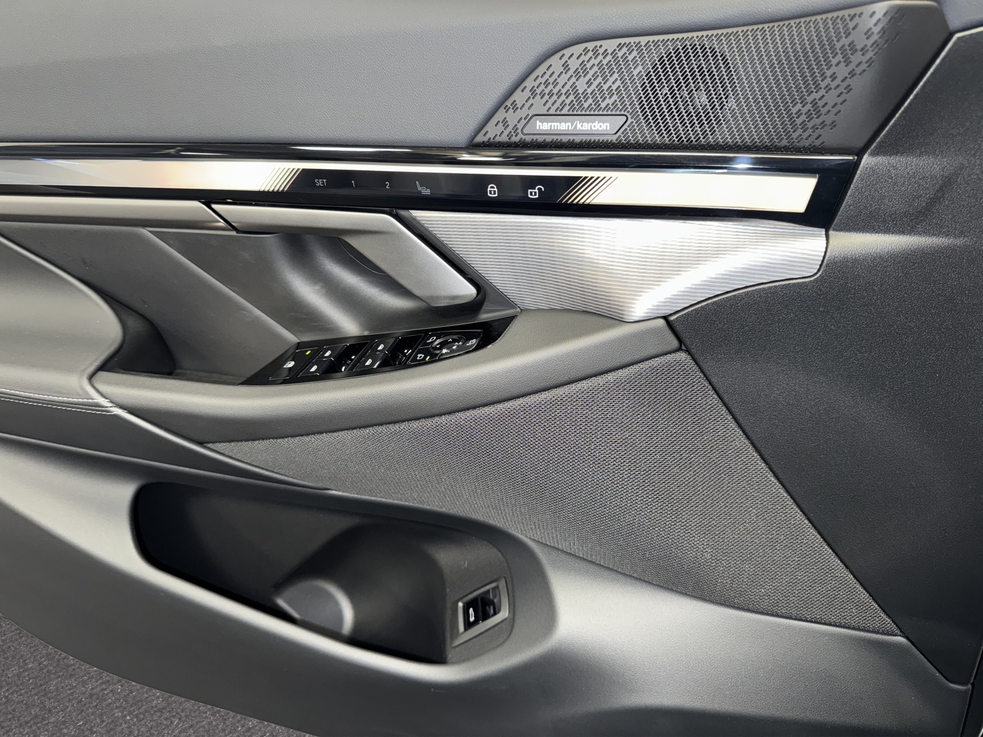 BMW 520d xDrive Touring M Sport-image-11