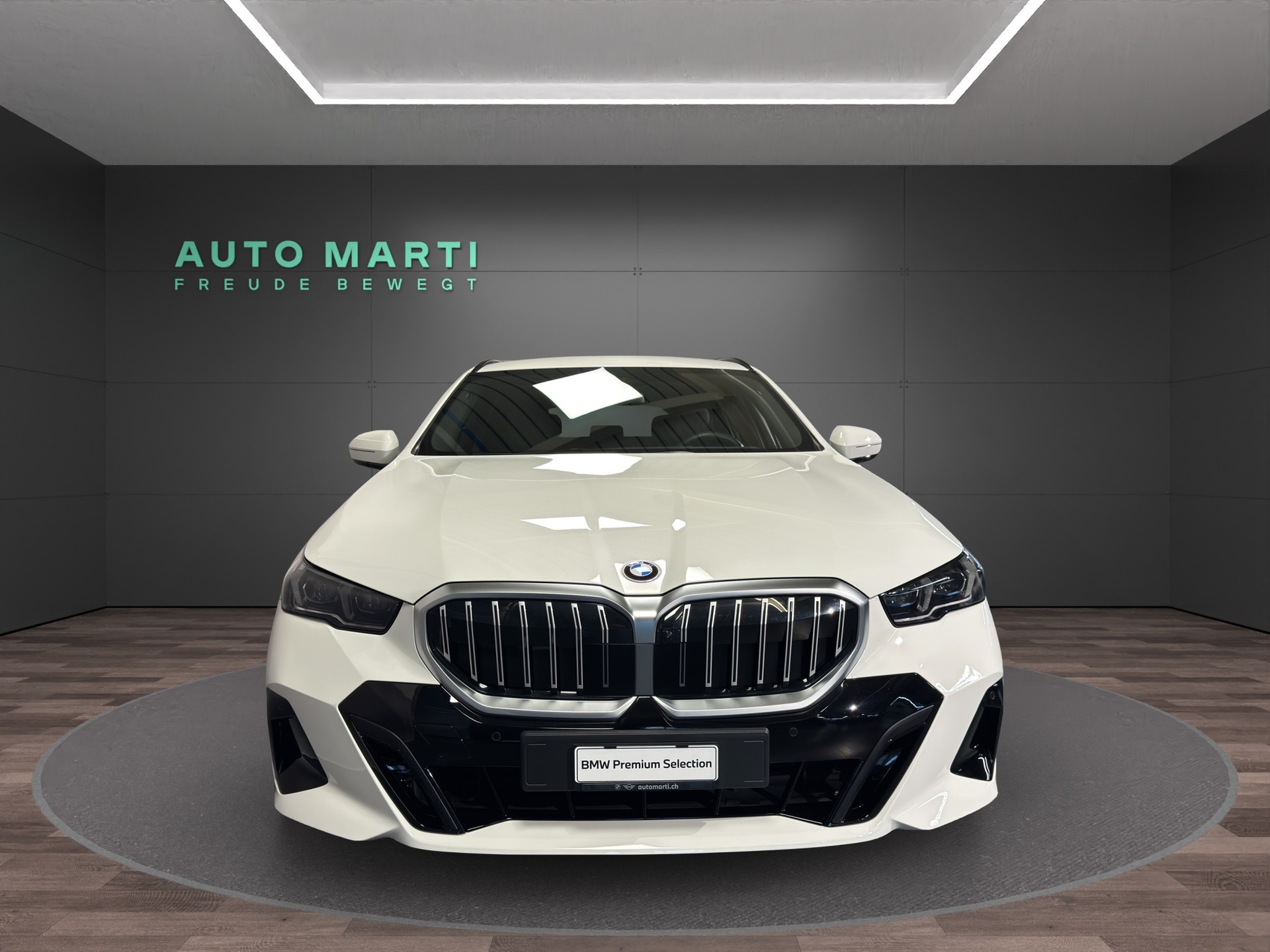 BMW 520d xDrive Touring M Sport-image-4