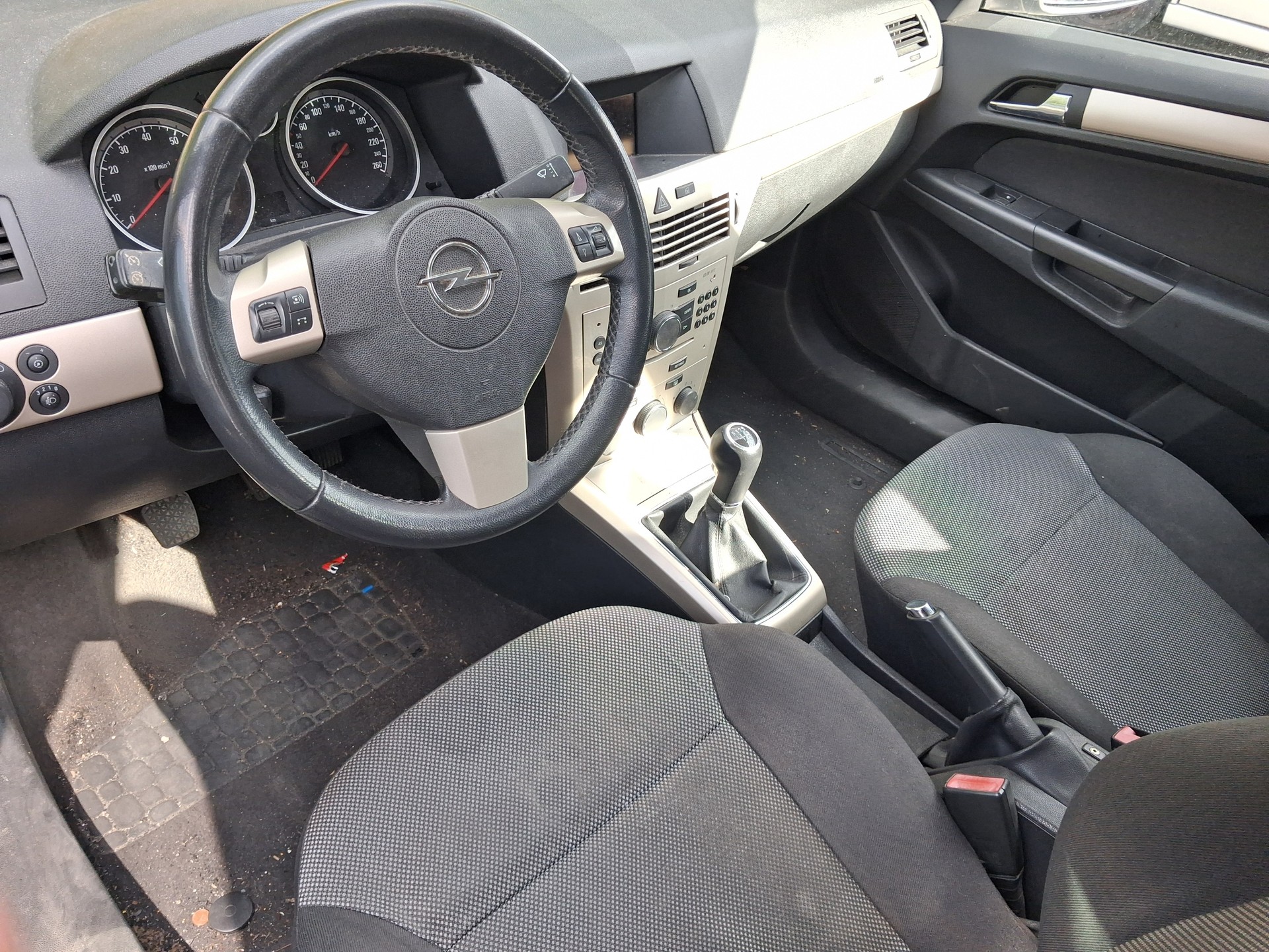 OPEL Astra 2.0-image-4