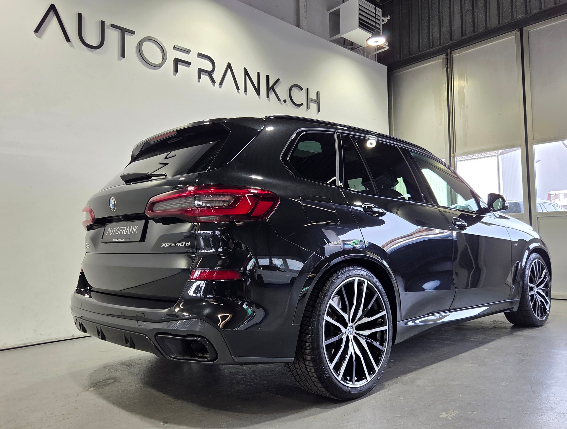 BMW X5 40d xDrive M-Sport 7-Plätzer-showroom-element-2