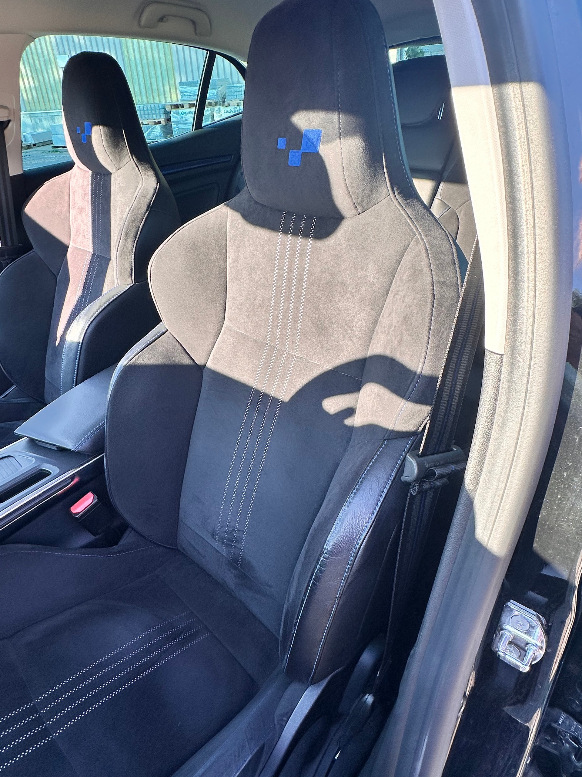 RENAULT 1.6 TCe 205 GT EDC-image-3