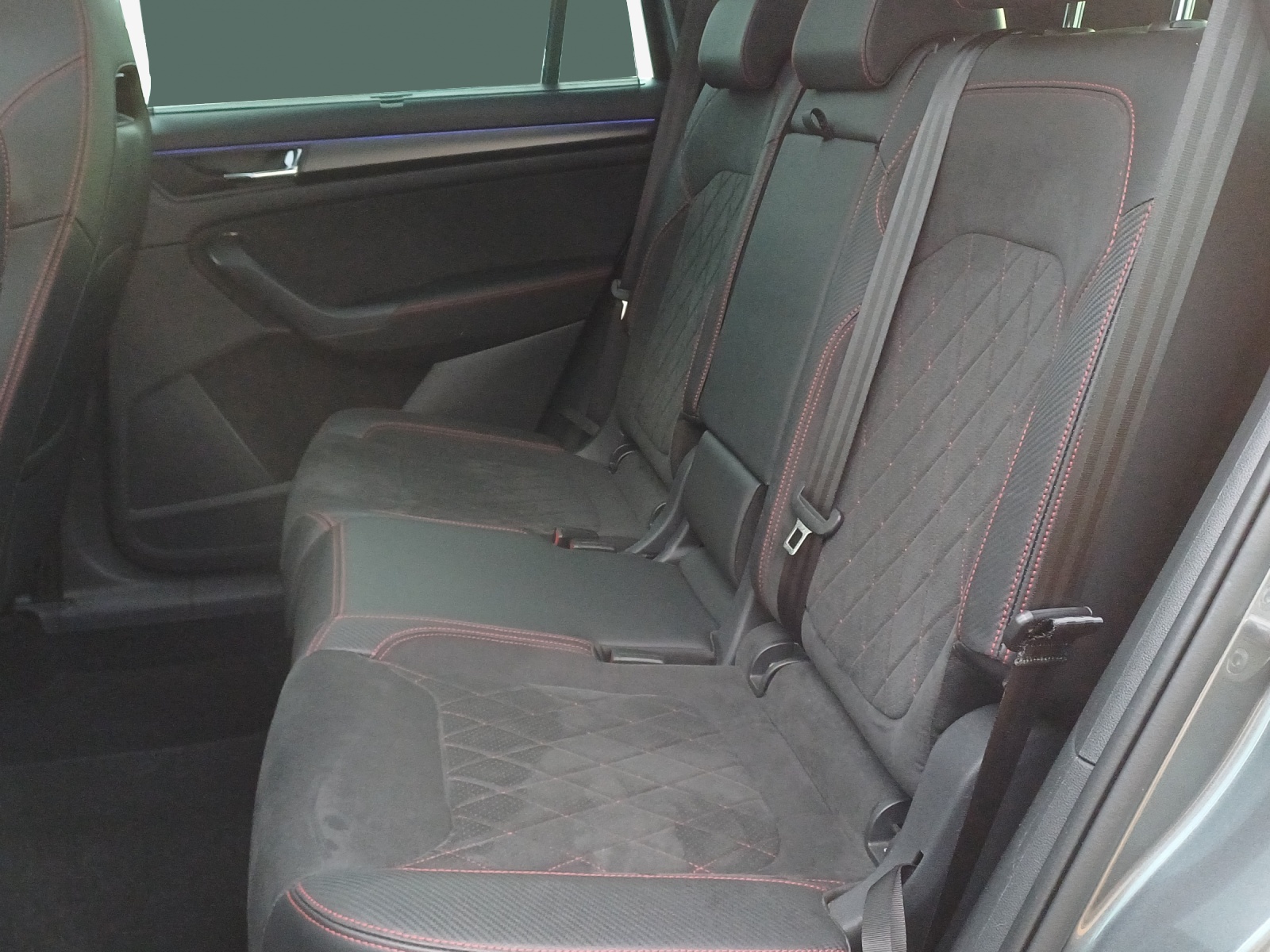 SKODA Kodiaq 2.0 TSI 4x4 RS-image-11
