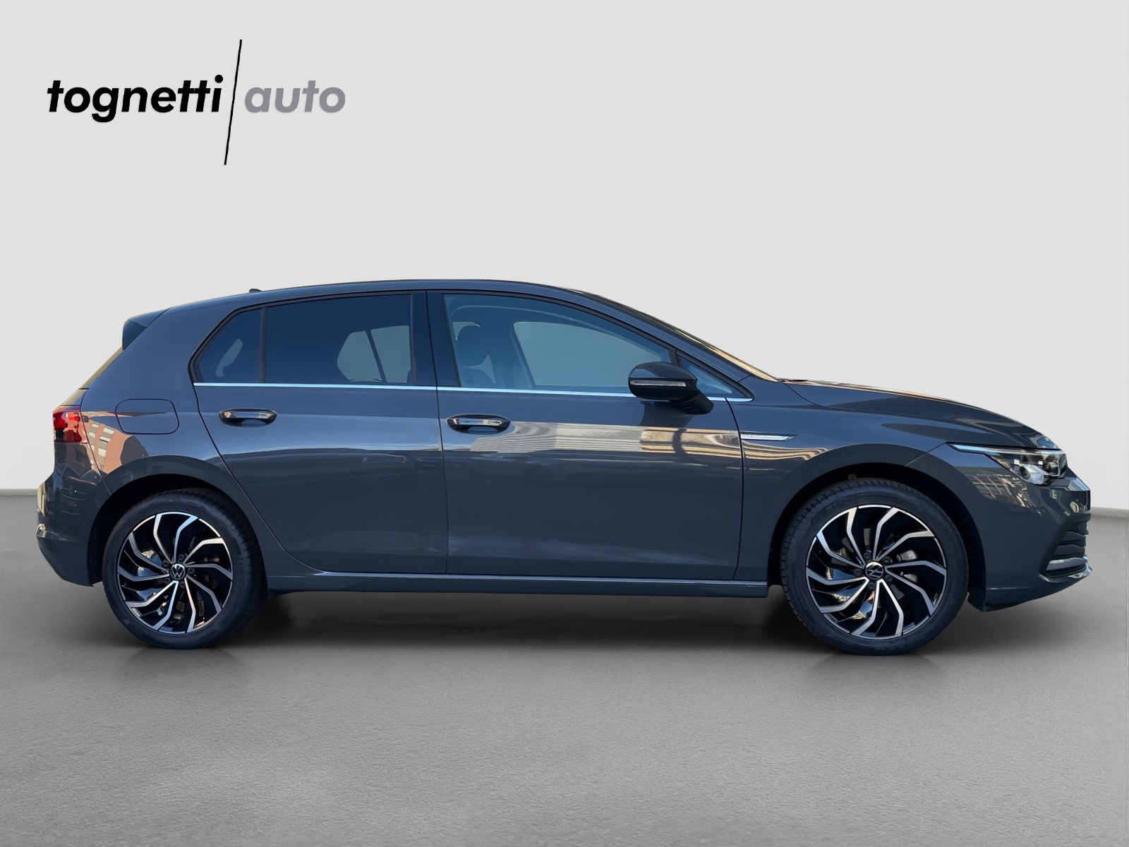 VW Golf 1.5 eTSI mHEV ACT Style DSG-image-2