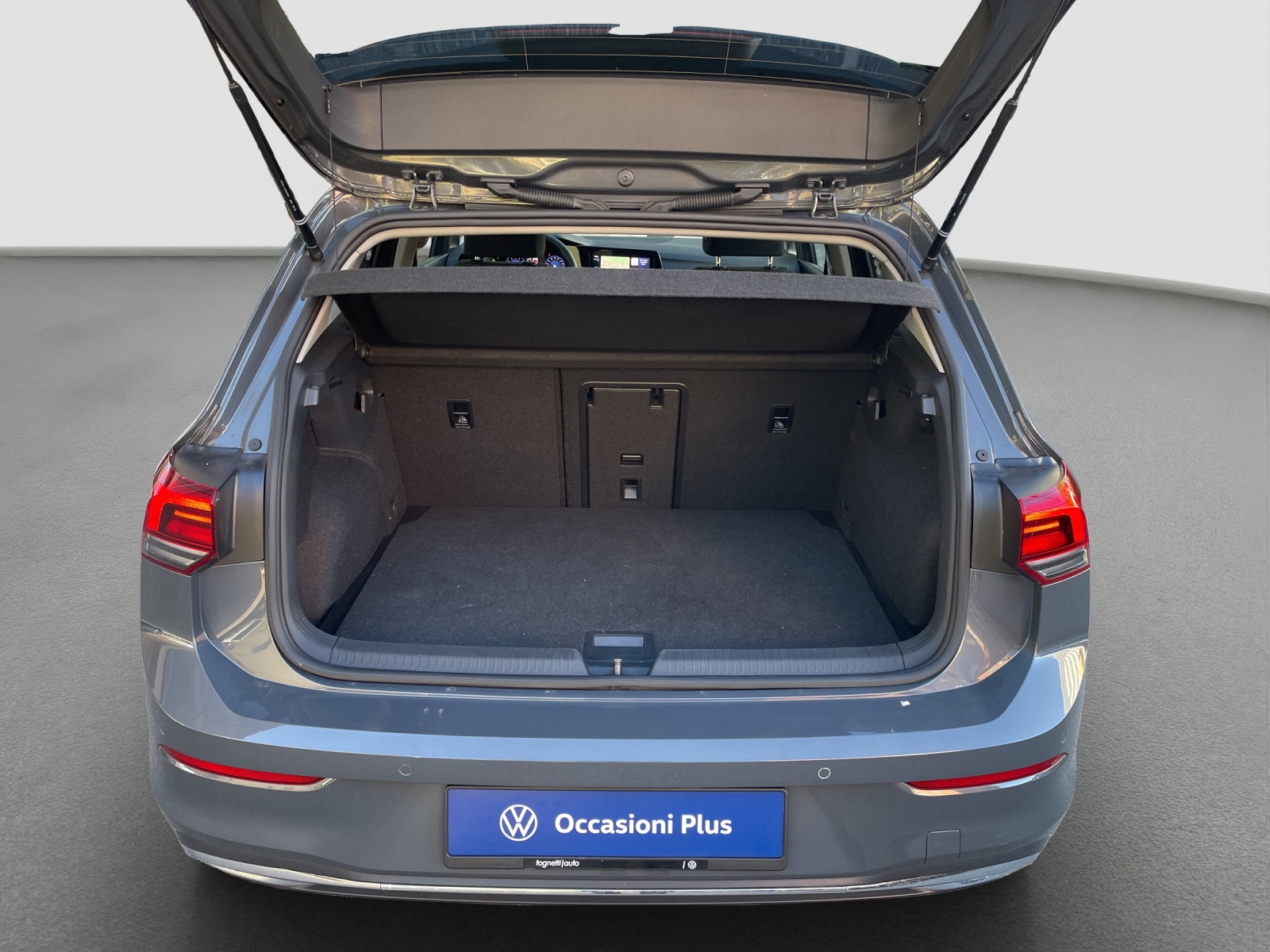 VW Golf 1.5 eTSI mHEV ACT Style DSG-image-9