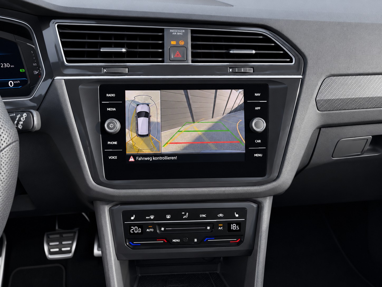 VW Tiguan 2.0TSI R-Line 4Motion DSG-image-10