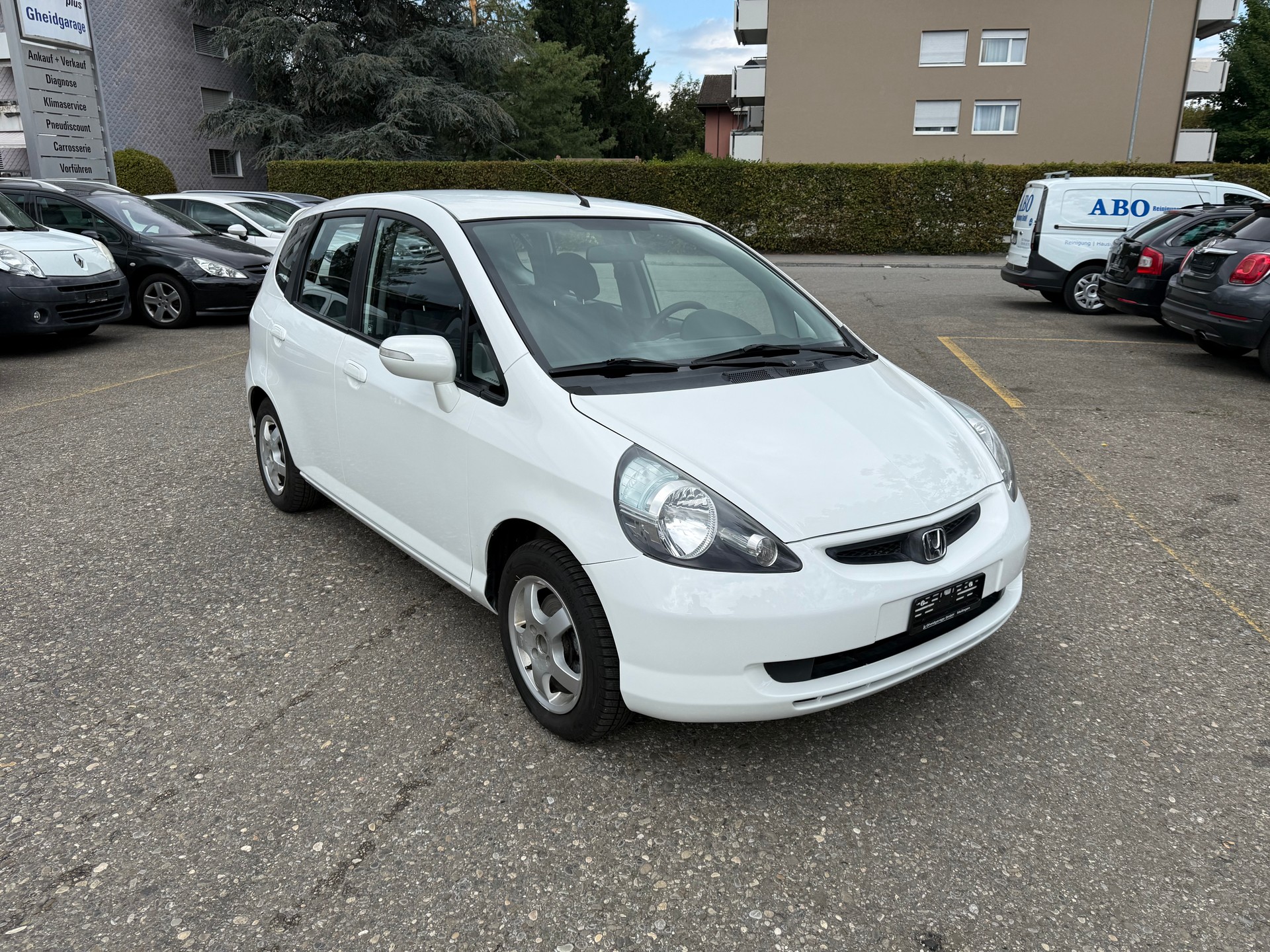 HONDA Jazz 1.4i LS Formula 1 CVT-image-1