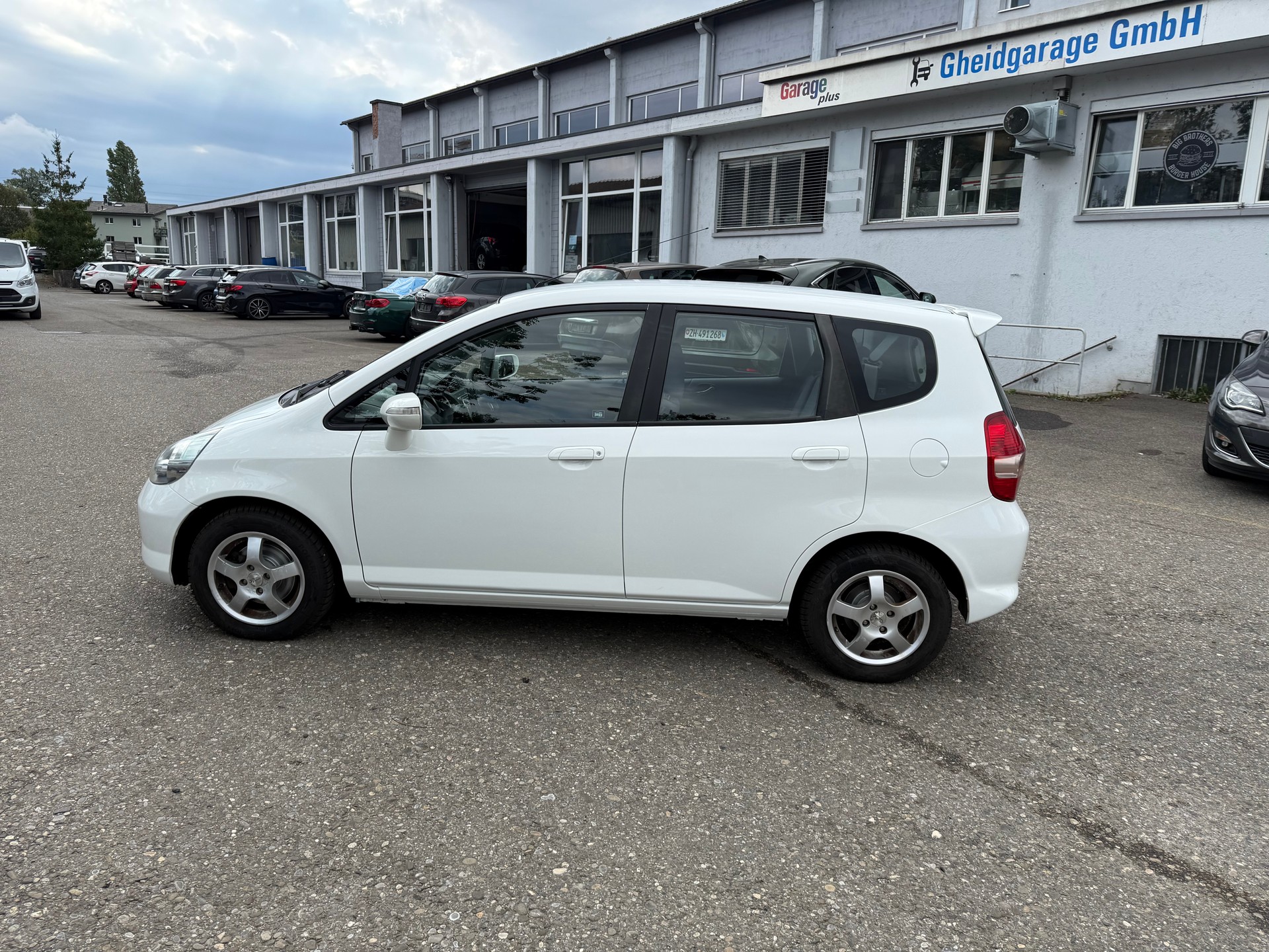 HONDA Jazz 1.4i LS Formula 1 CVT-image-5