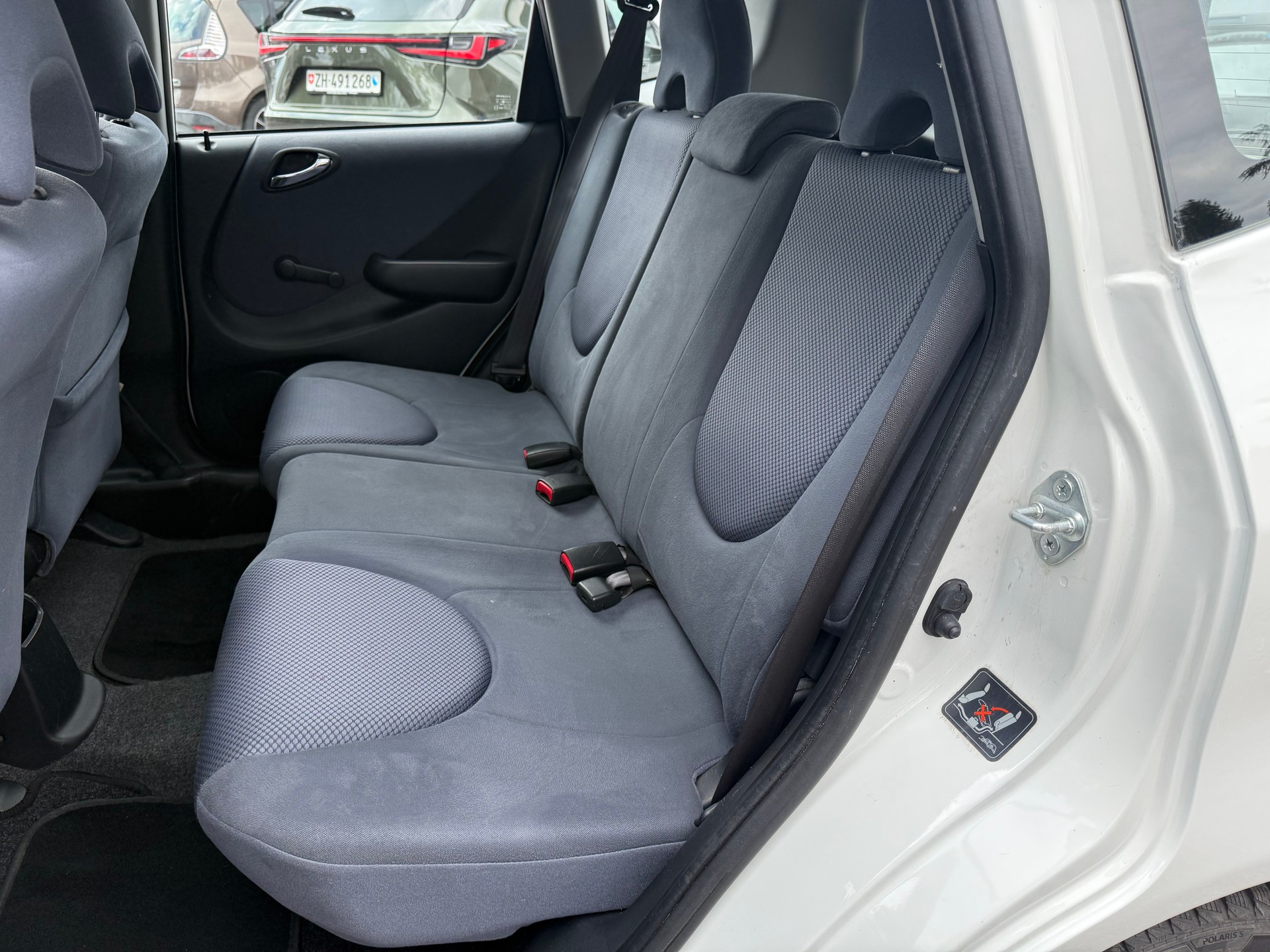 HONDA Jazz 1.4i LS Formula 1 CVT-image-8