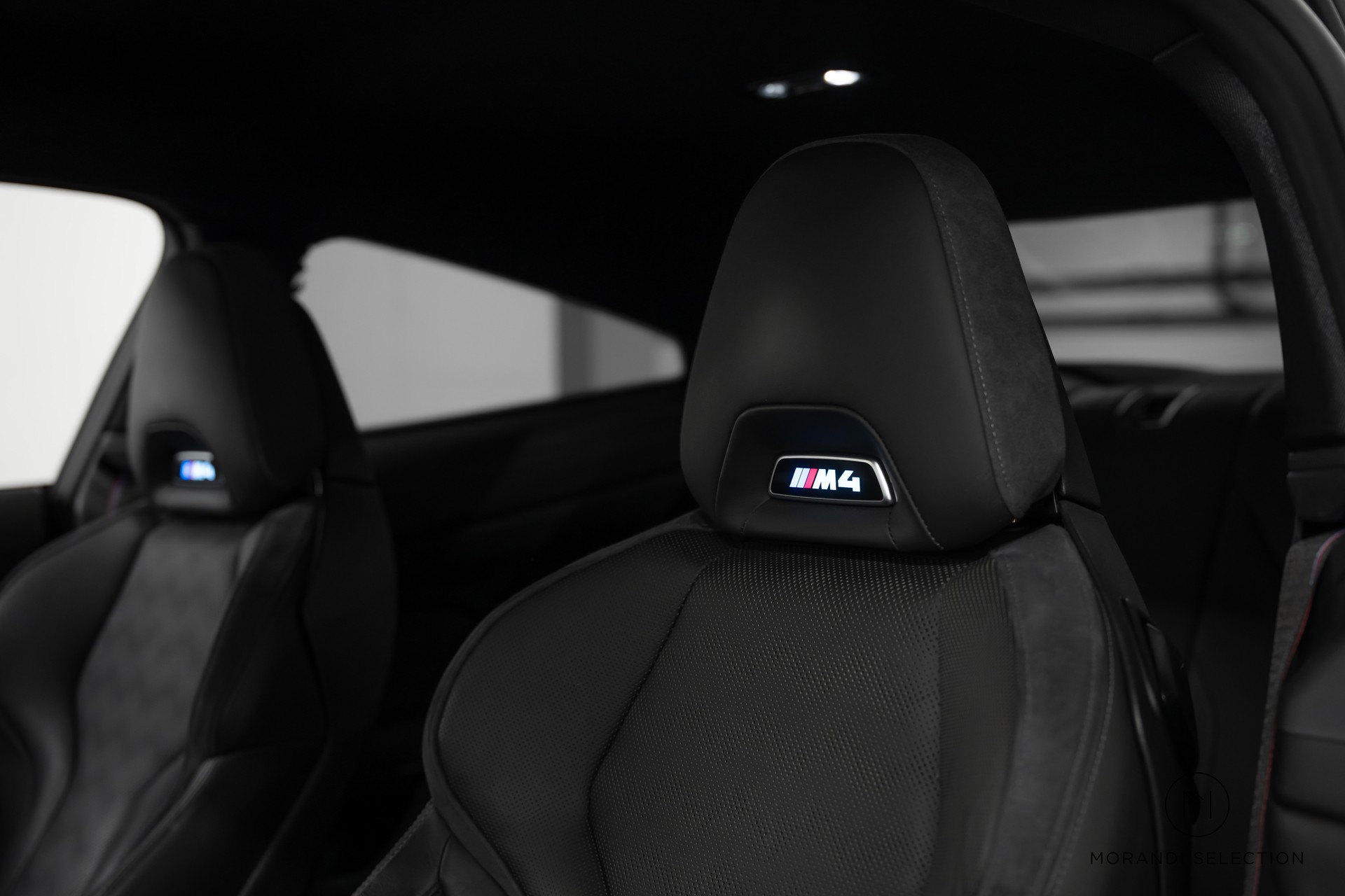 BMW M4 Competition xDrive Coupé-image-21