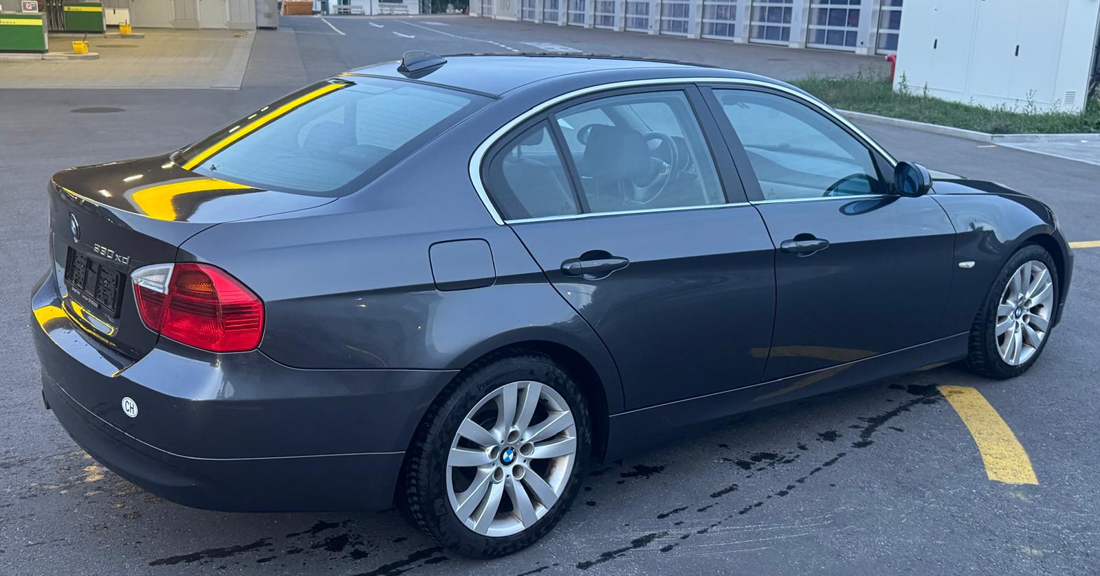 BMW 330xd-image-6
