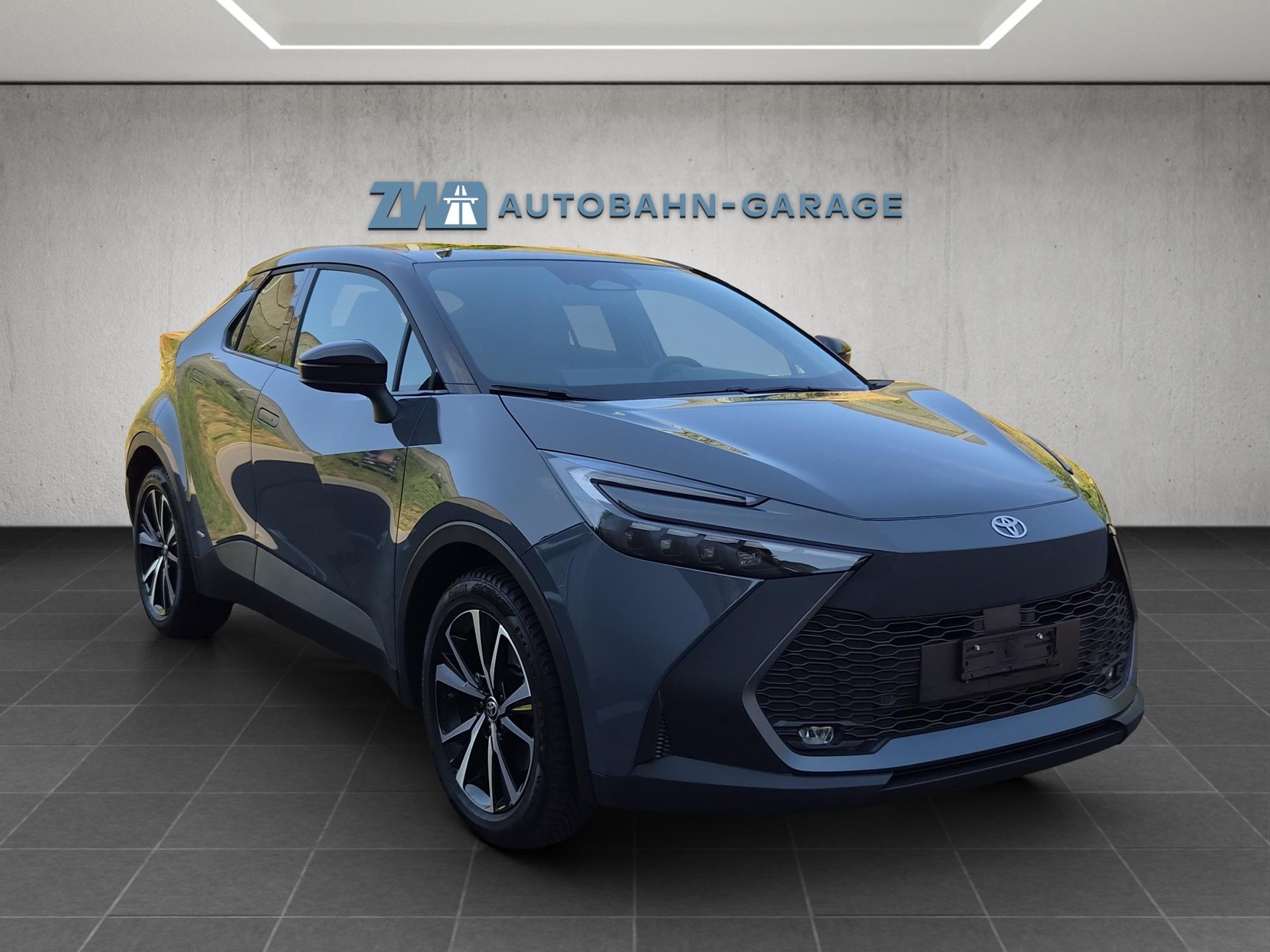 TOYOTA C-HR 2.0 HEV Trend 4x4-image-6