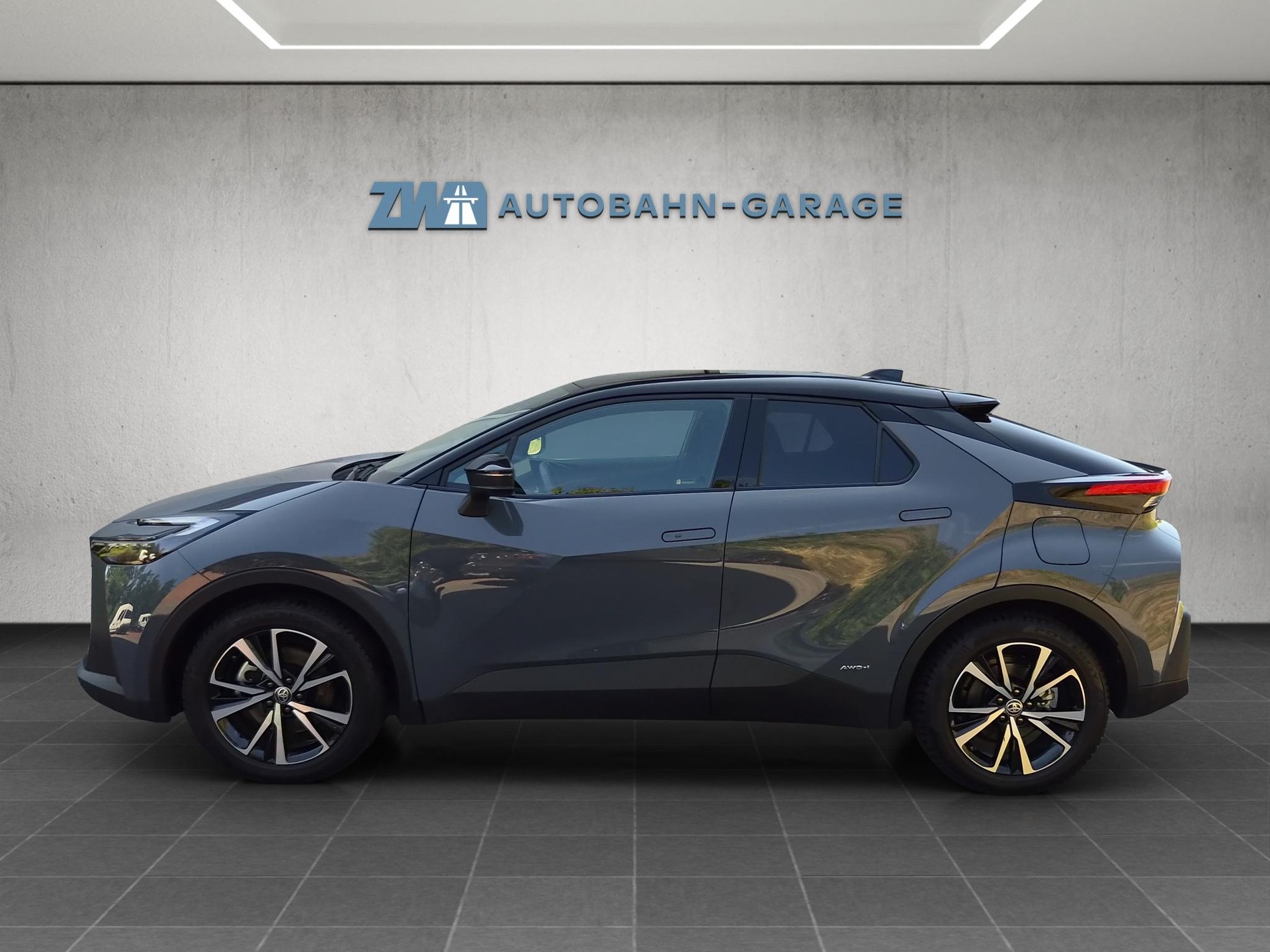 TOYOTA C-HR 2.0 HEV Trend 4x4-image-1