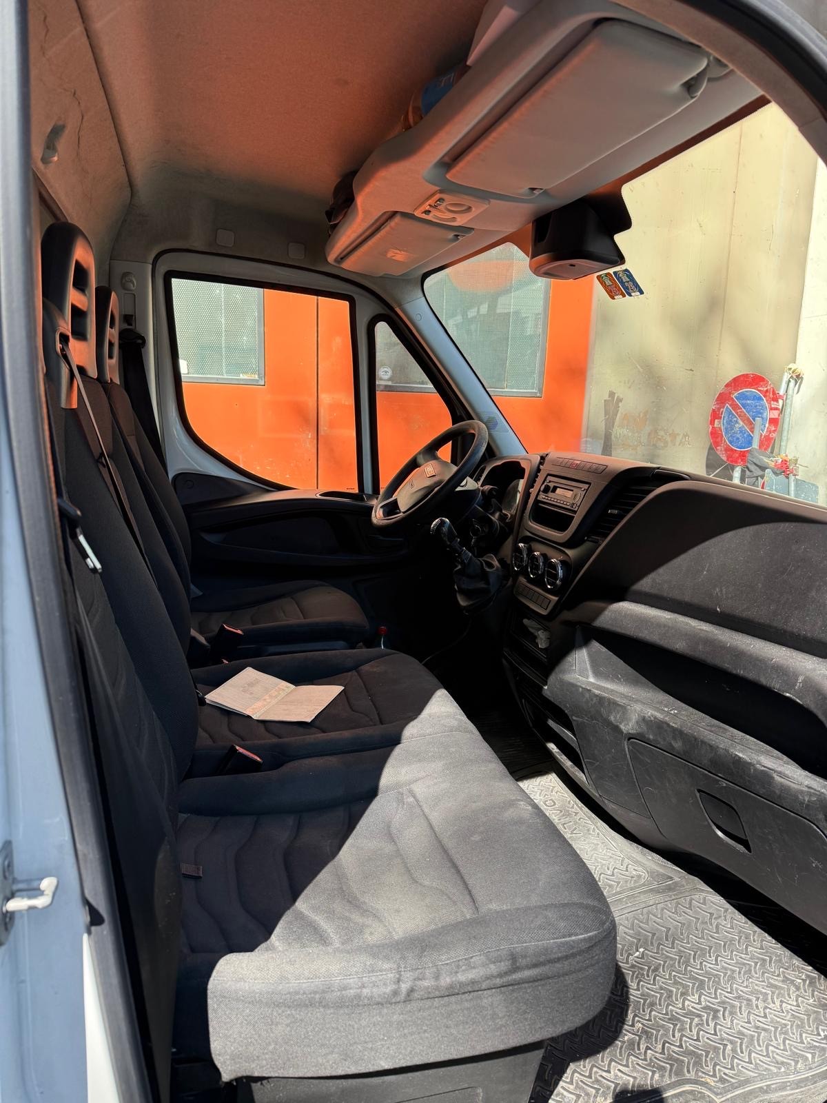 IVECO 35 S 15-image-7
